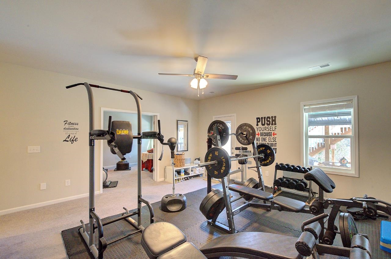 412 Jones Peak Drive Property Photo 34