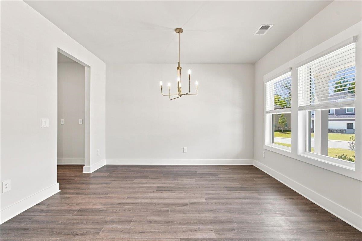 347 Allingham Road Property Photo 4