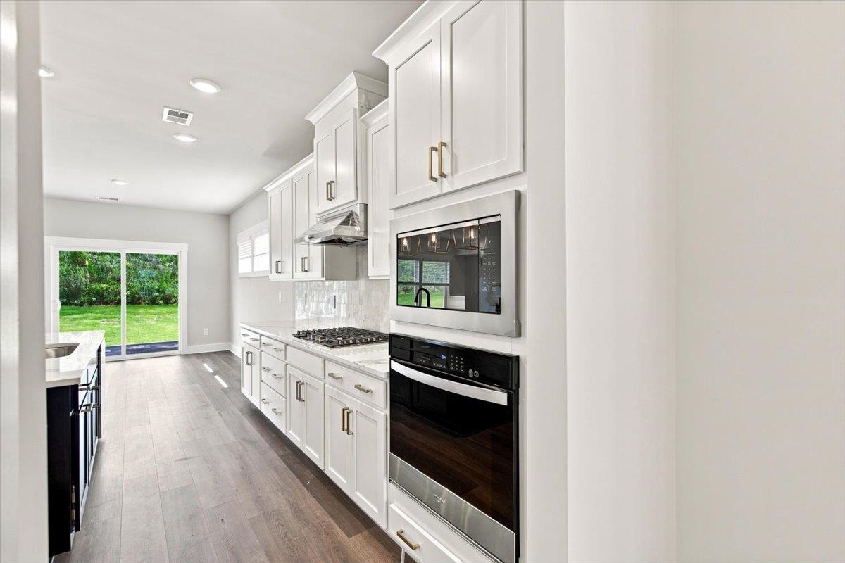 347 Allingham Road Property Photo 9