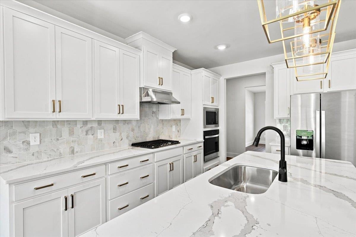 347 Allingham Road Property Photo 12