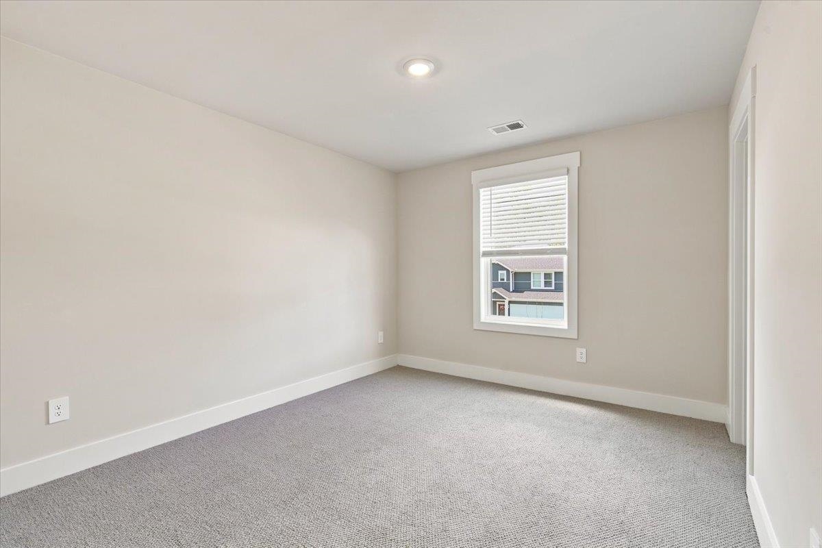 347 Allingham Road Property Photo 18