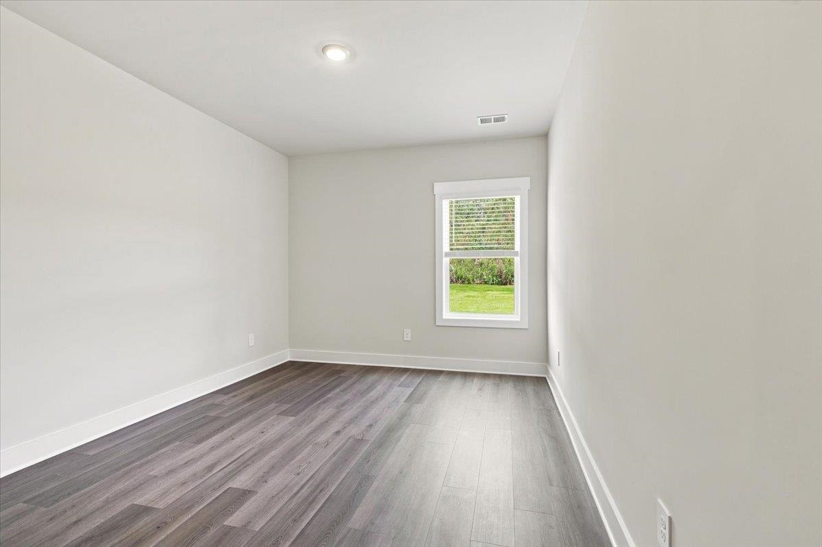 347 Allingham Road Property Photo 25