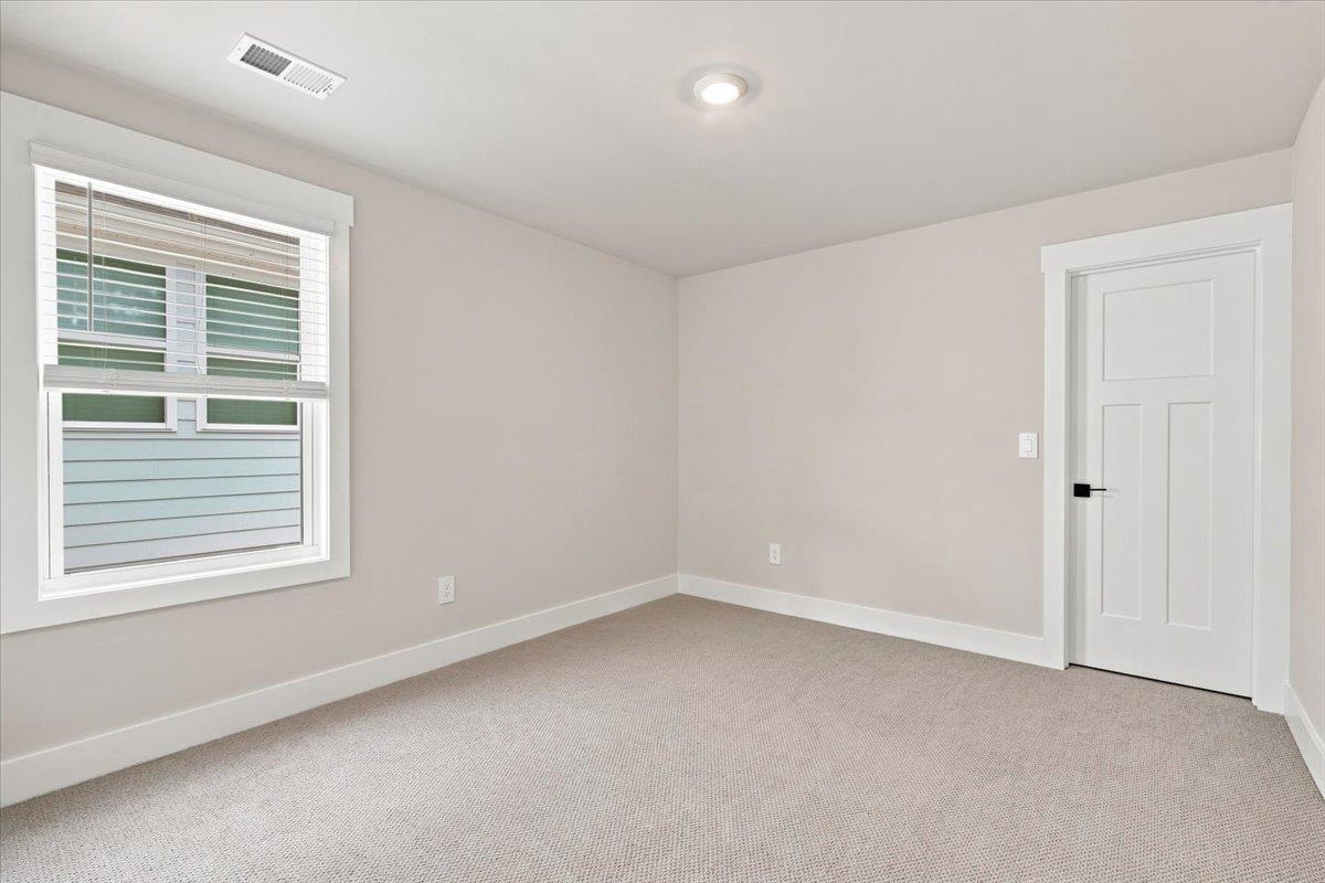 347 Allingham Road Property Photo 26