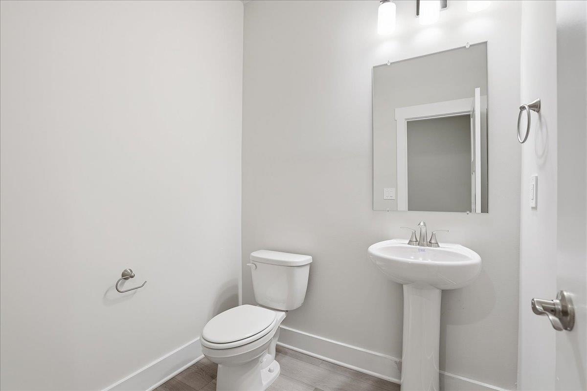 518 Tilson Road Property Photo 8