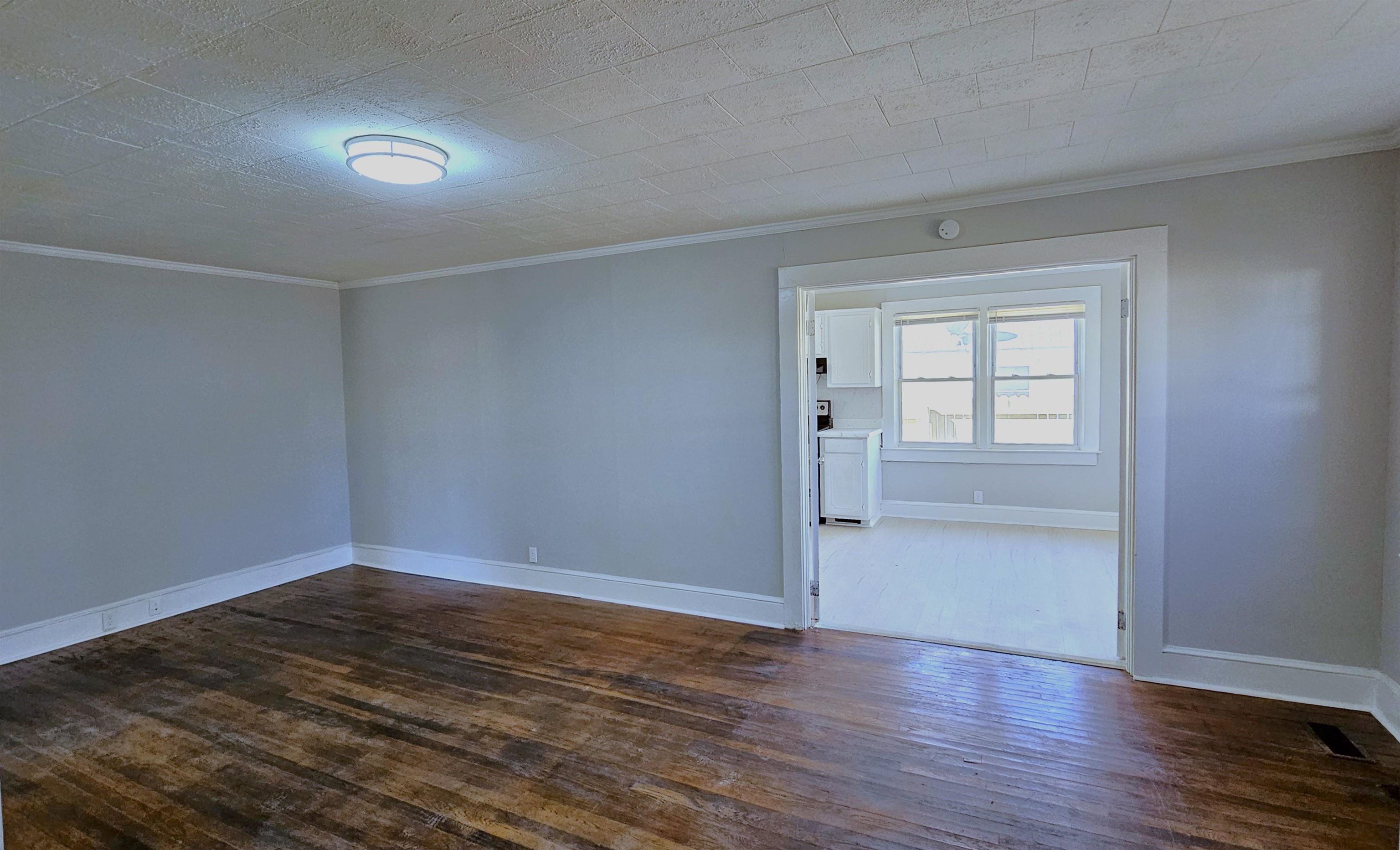 210 James Street Property Photo 3