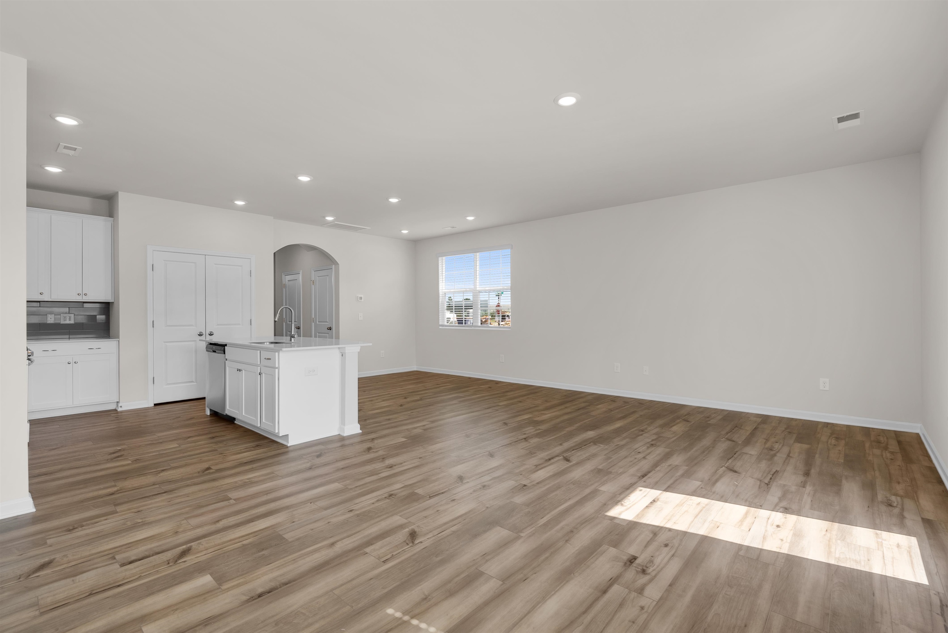 1748 Hidalgo Drive Property Photo 10