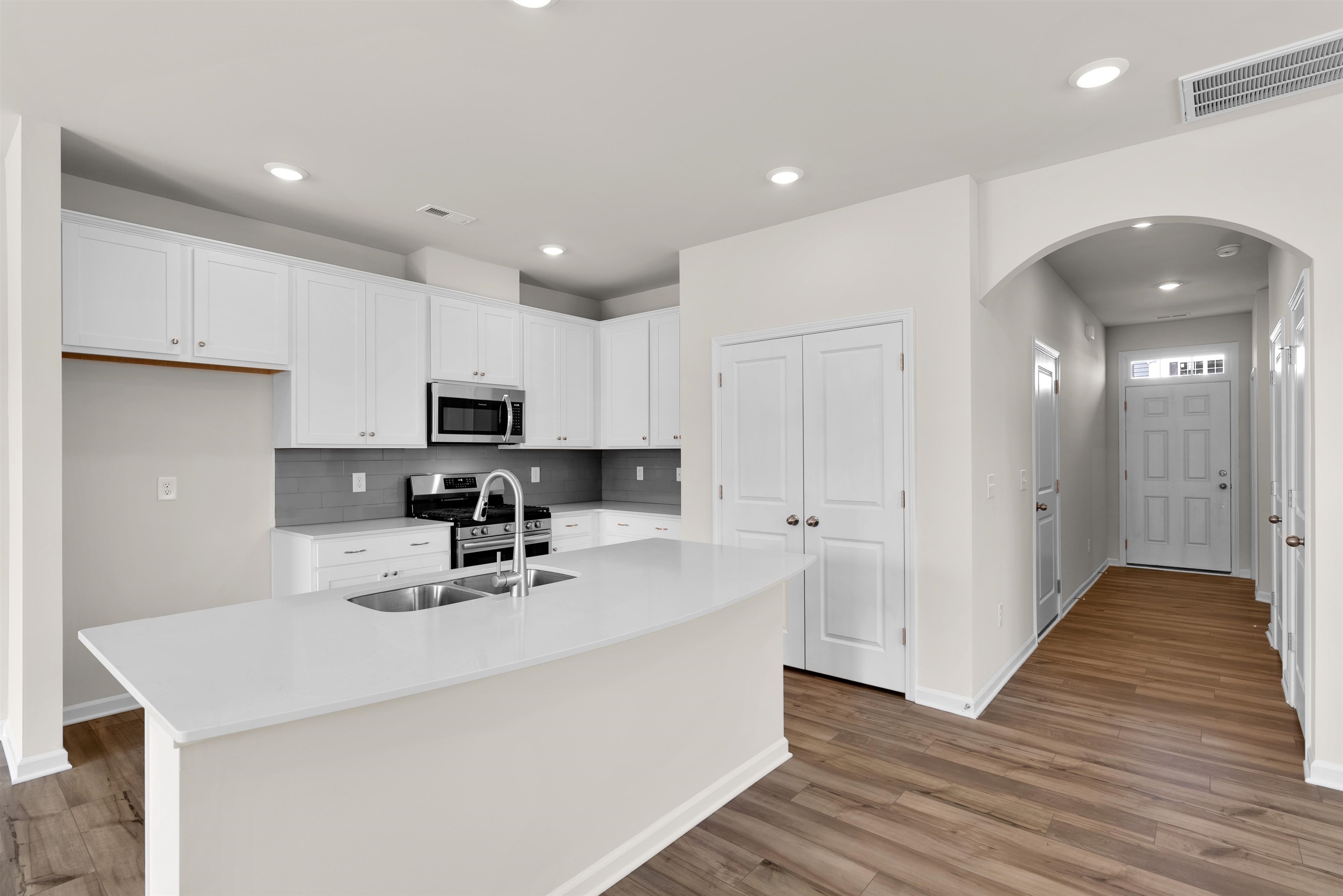1748 Hidalgo Drive Property Photo 11