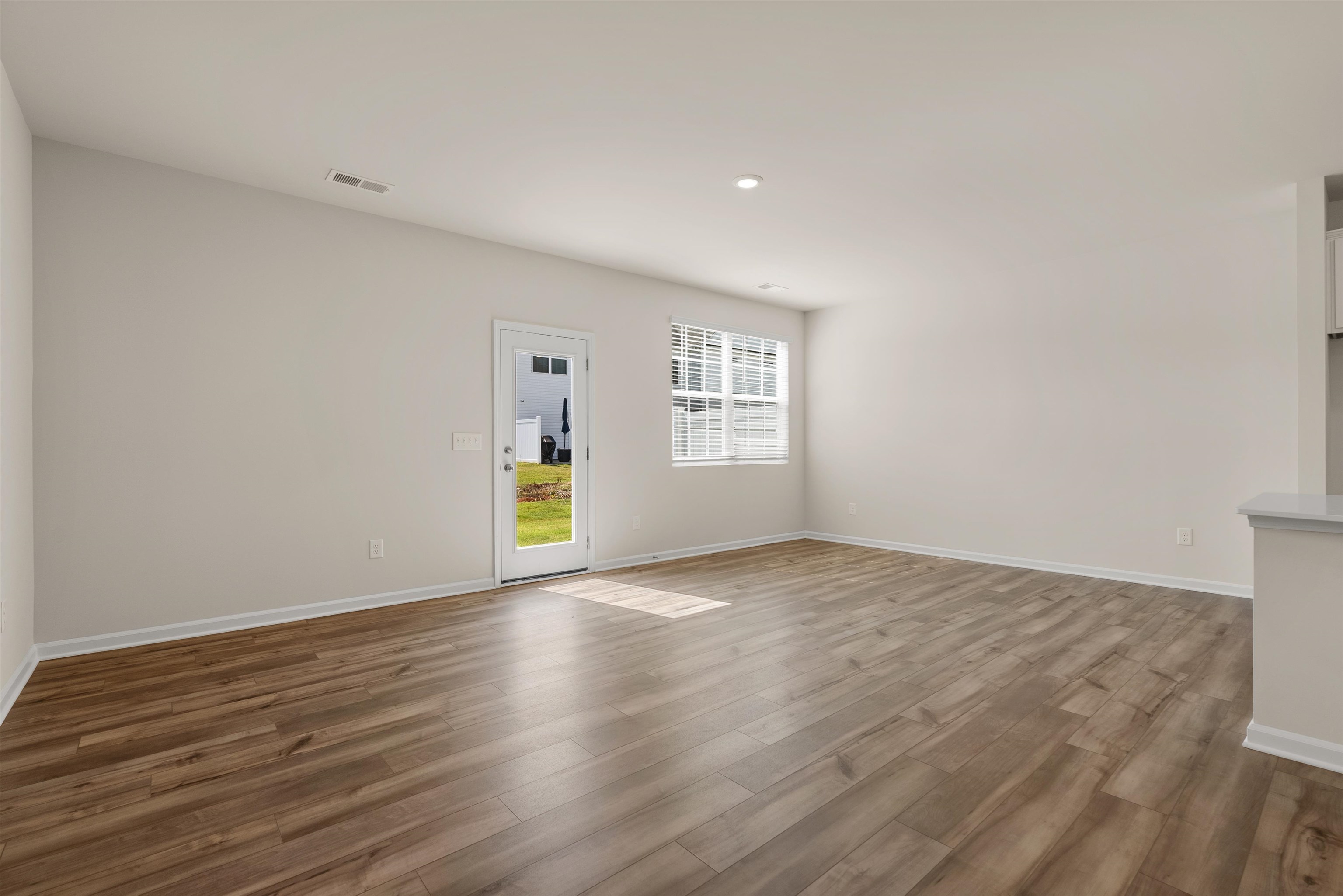 1748 Hidalgo Drive Property Photo 14