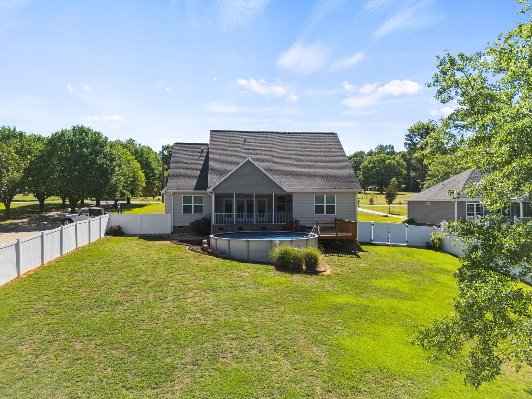 111 Michelle Drive Property Photo 41