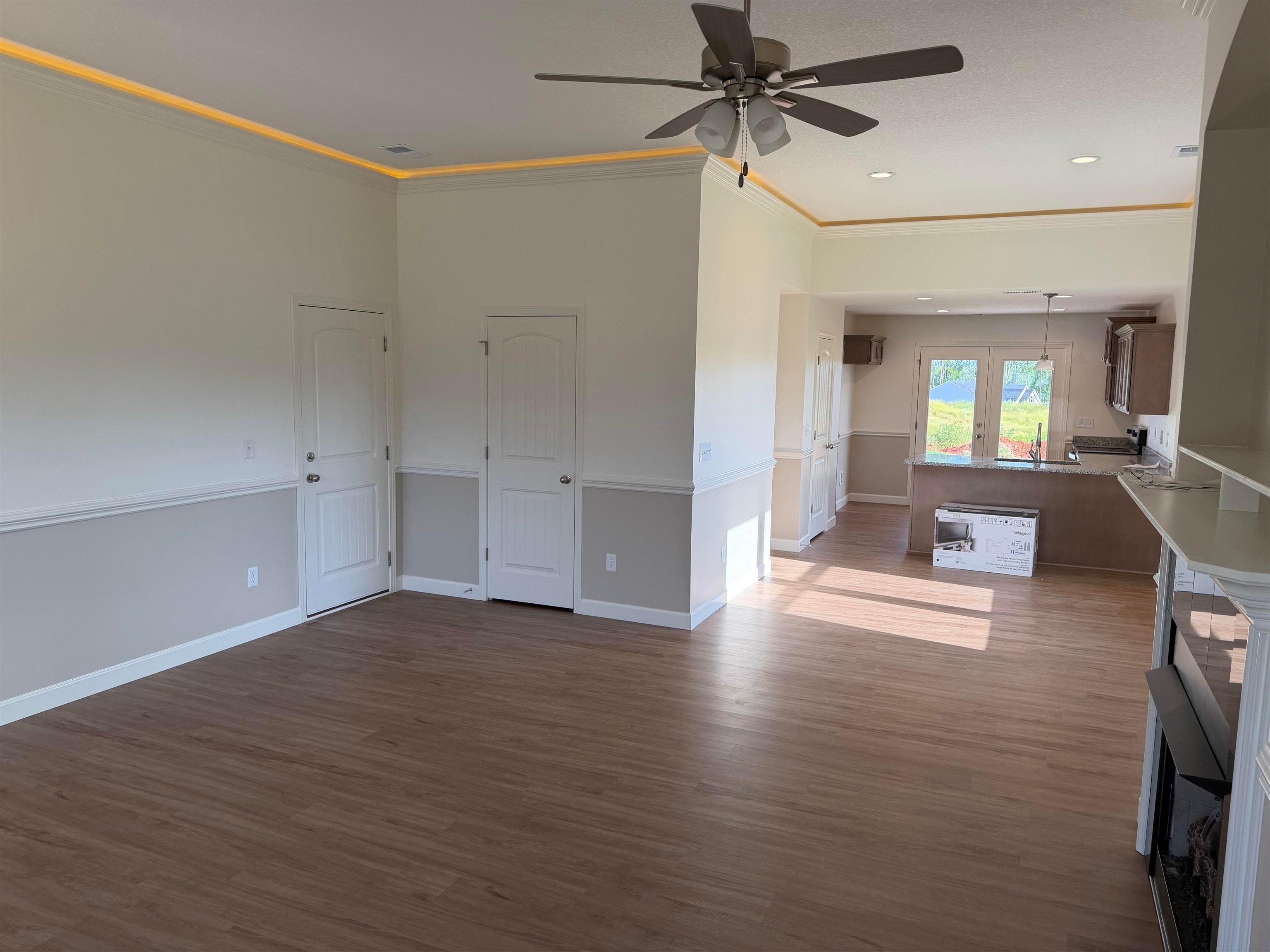 1733 Spruce Knoll Street Property Photo 3