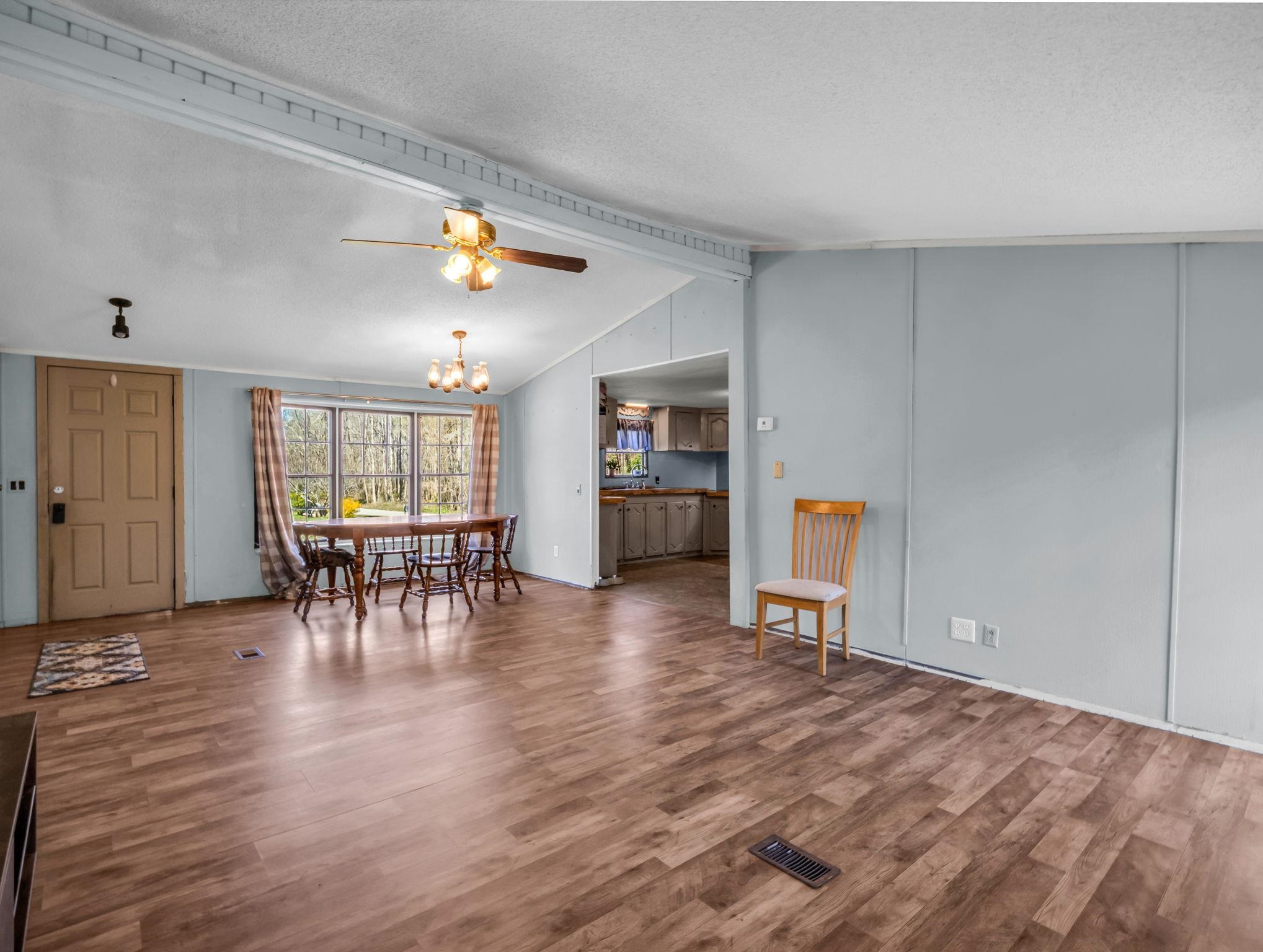 122 Hotel Hill Drive Property Photo 4