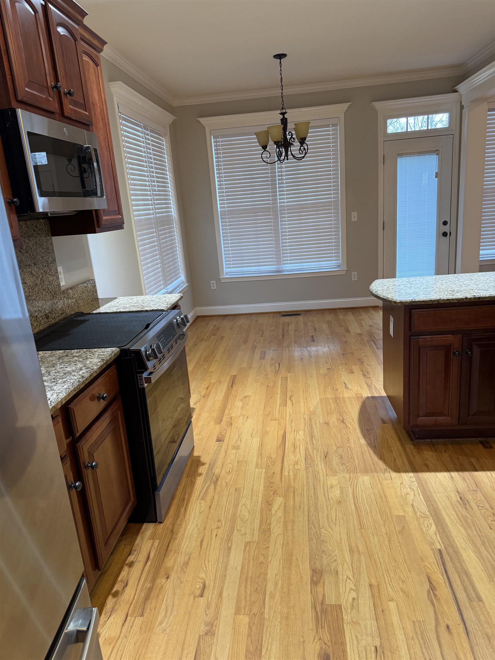 252 Cedar Bluff Drive Property Photo 8