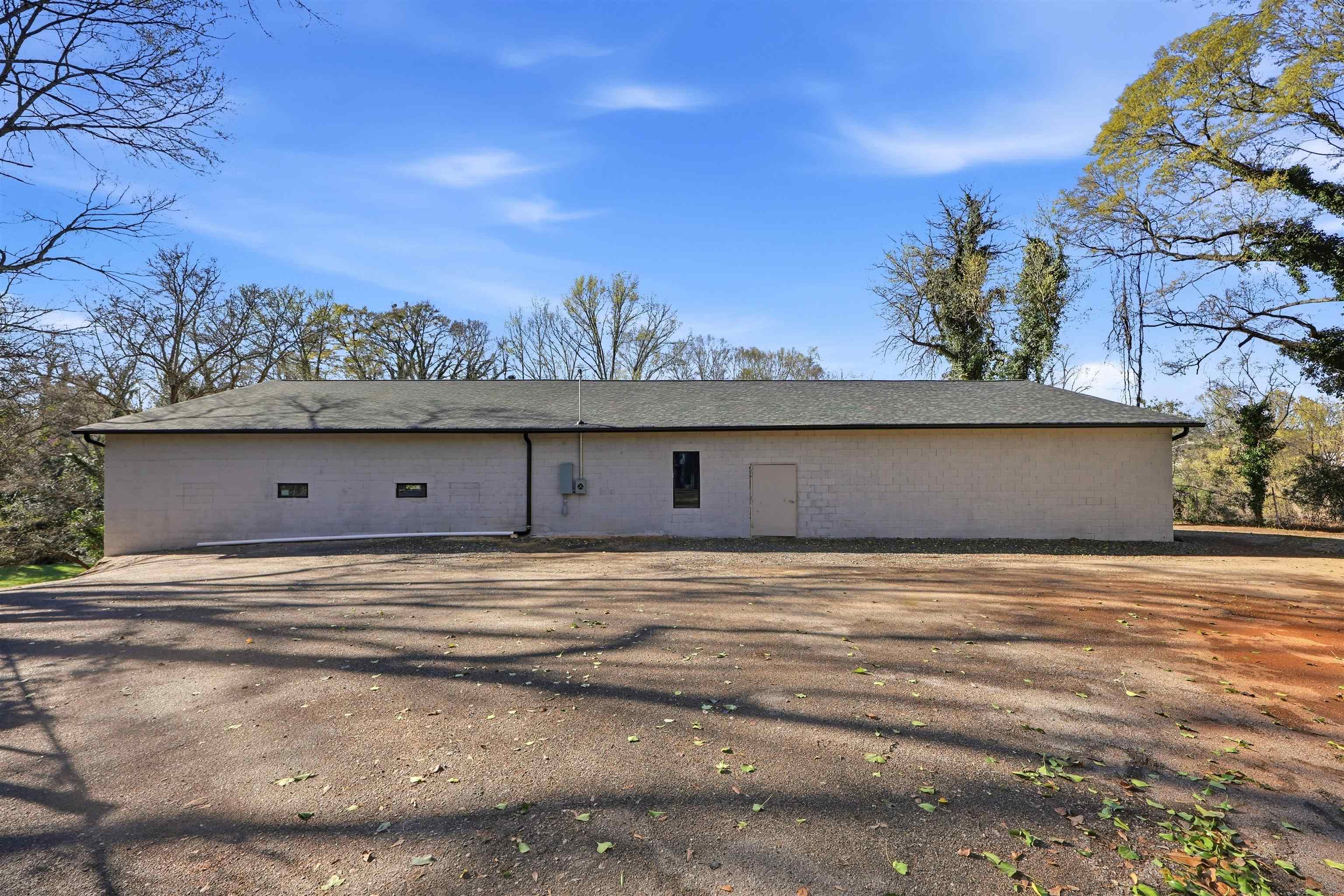 203 Caulder Circle Property Photo 6