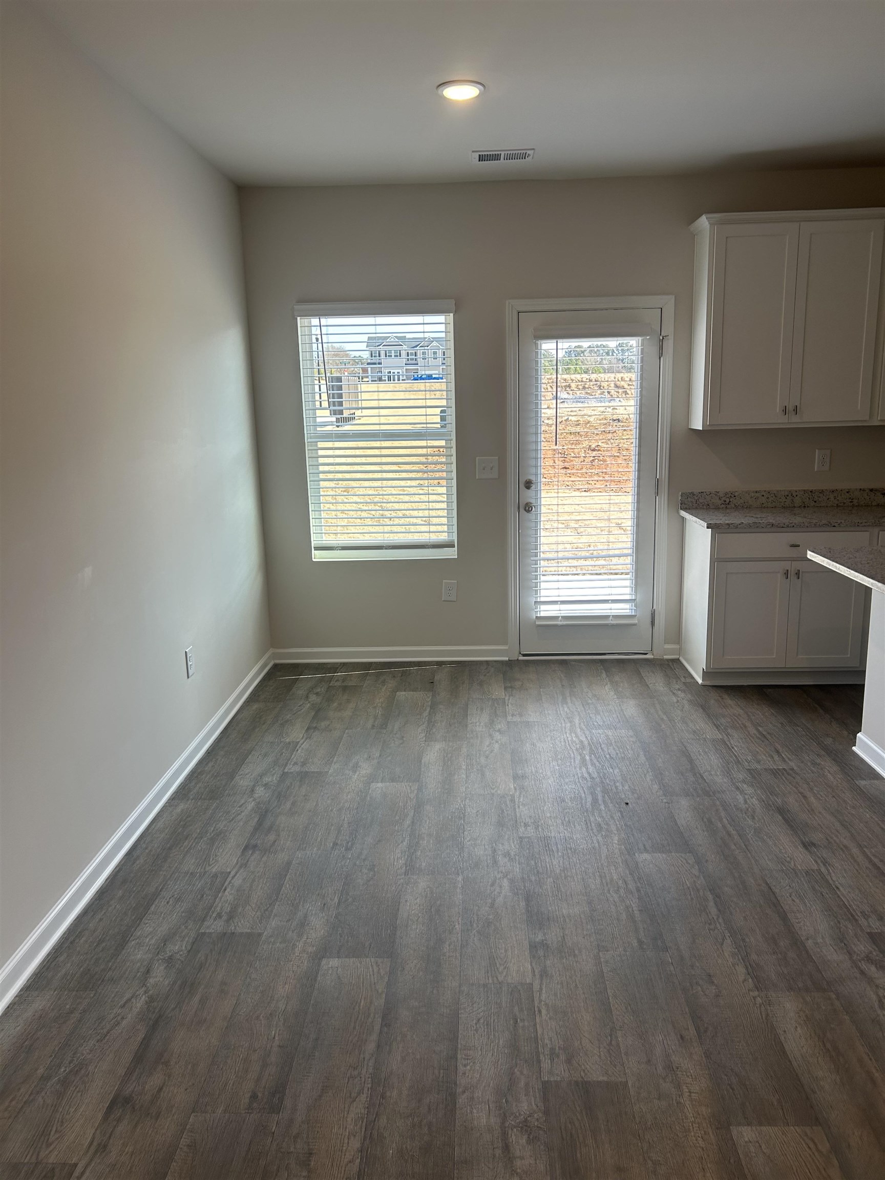1539 Dockage Way Property Photo 17