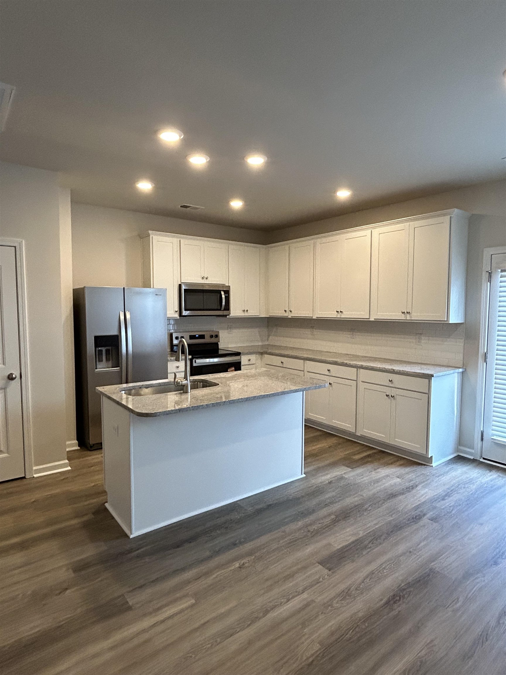 1542 Dockage Way Property Photo 2