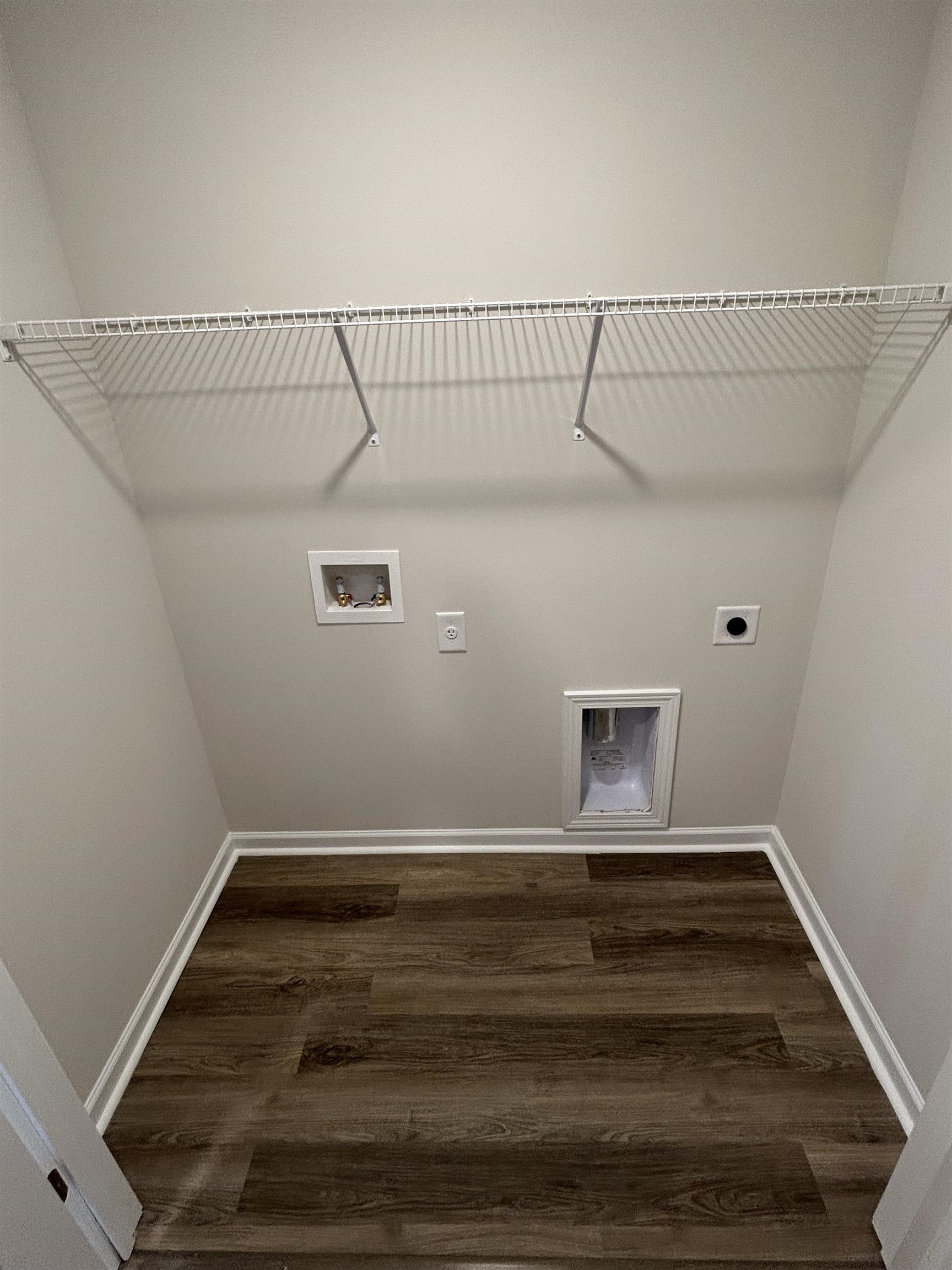 1542 Dockage Way Property Photo 16