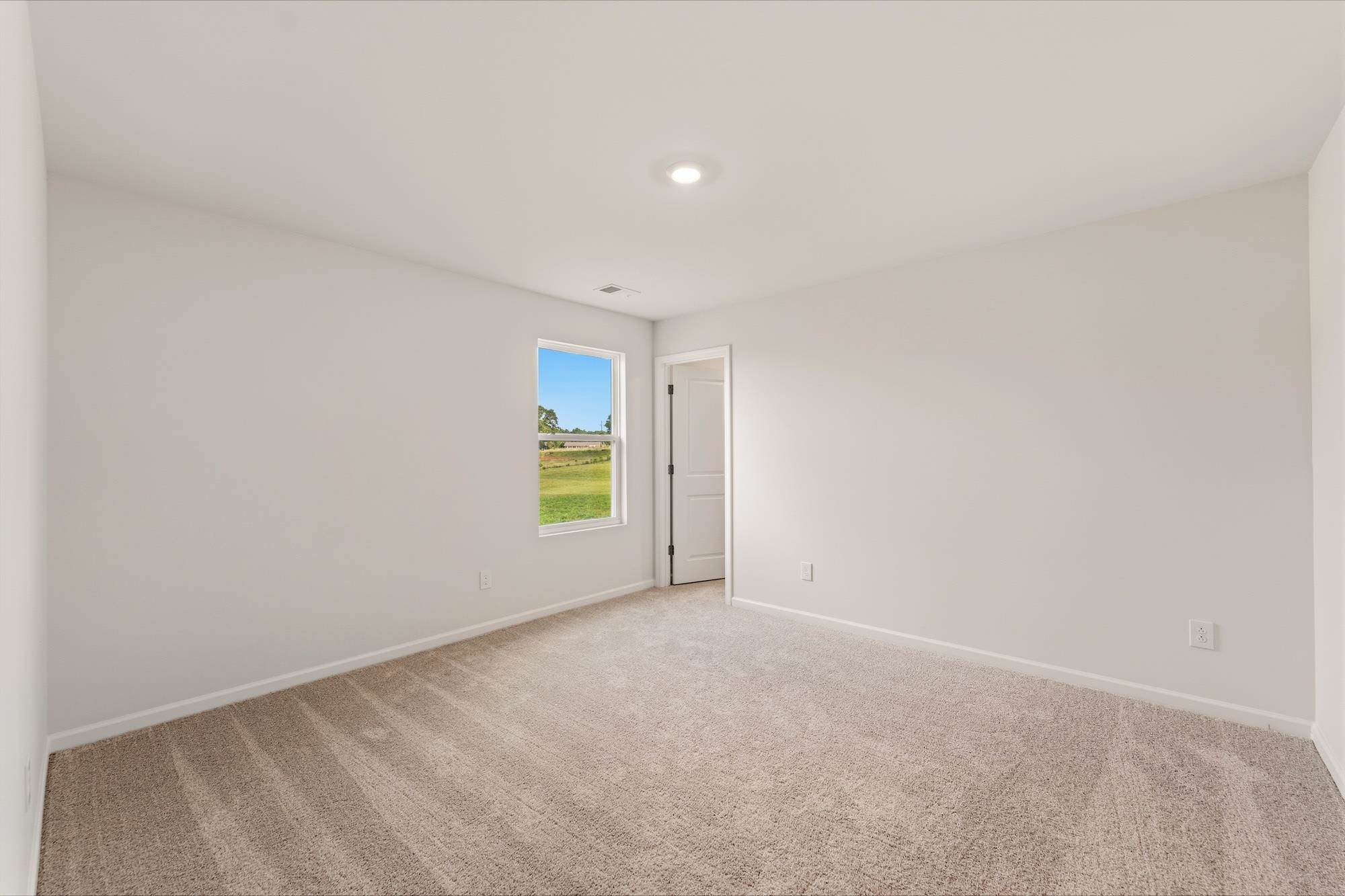 5018 Radley Road Property Photo 8
