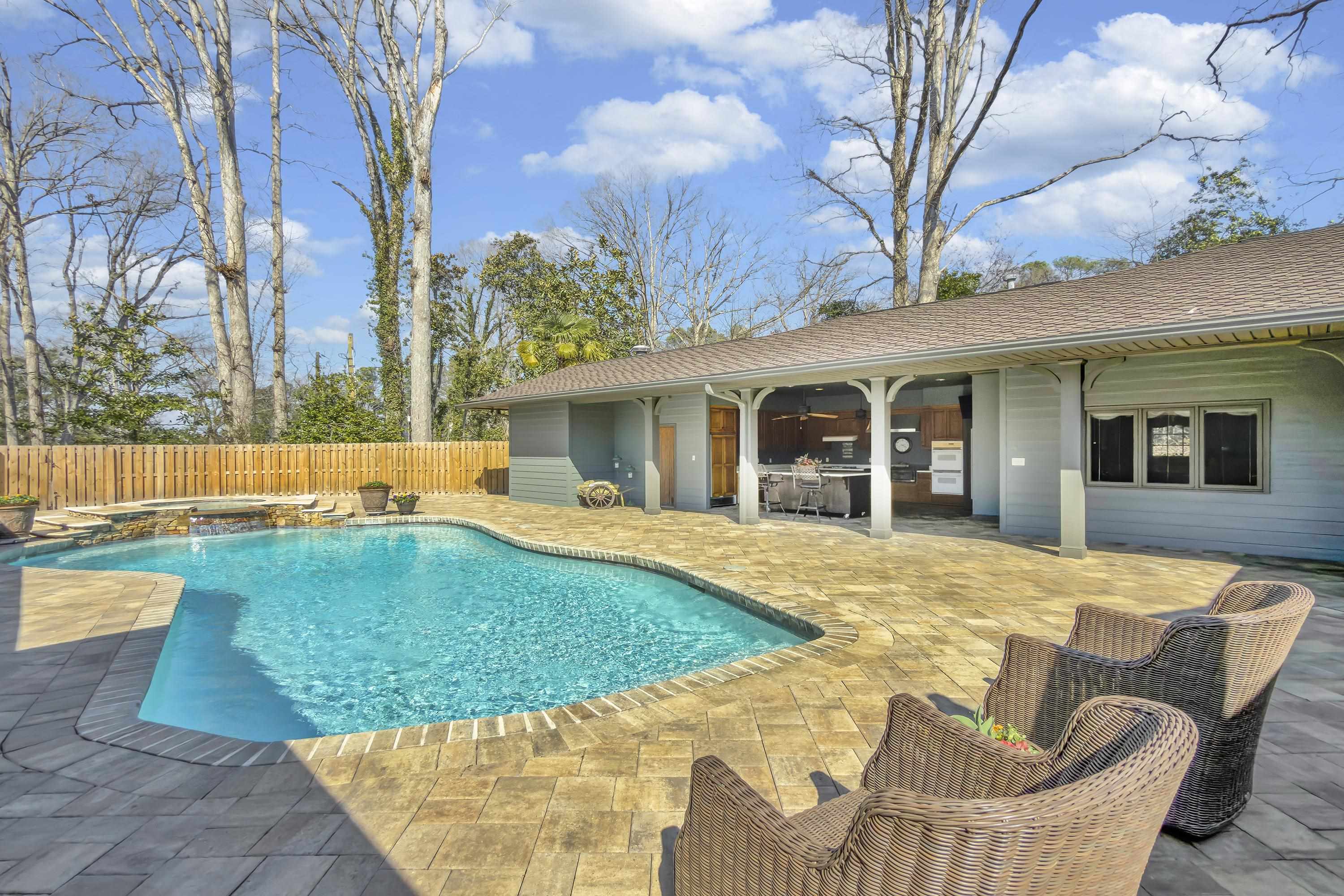 121 Montgomery Drive Property Photo 35