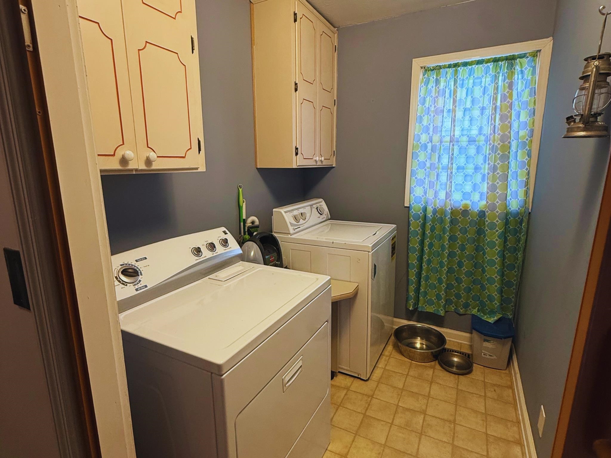 531 Hyatt Drive Property Photo 6
