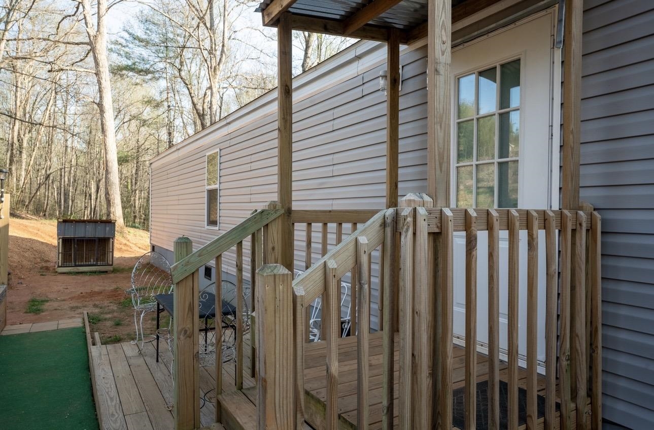 215 Jordan Drive Property Photo 6