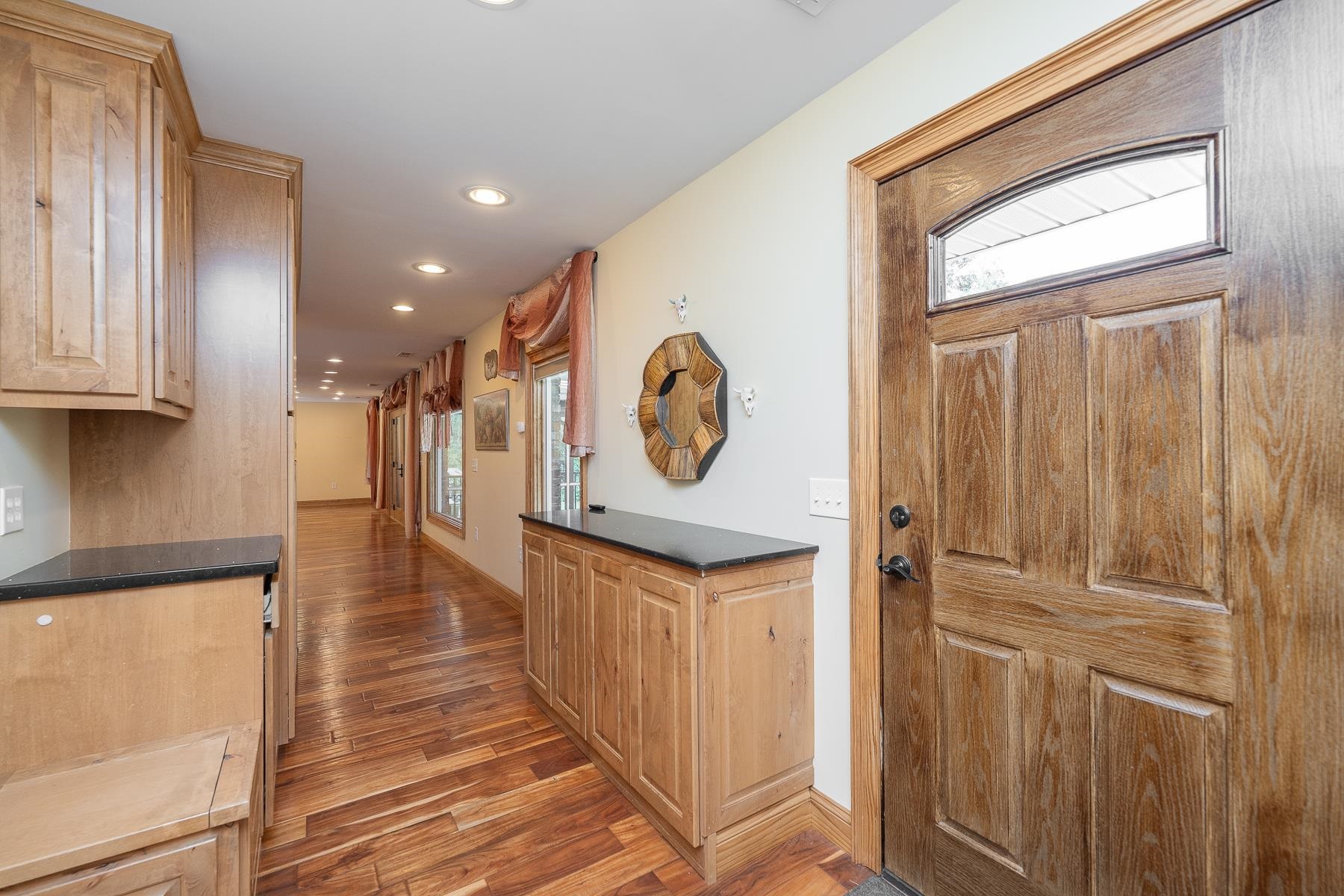 351 Belcher Street Property Photo 16