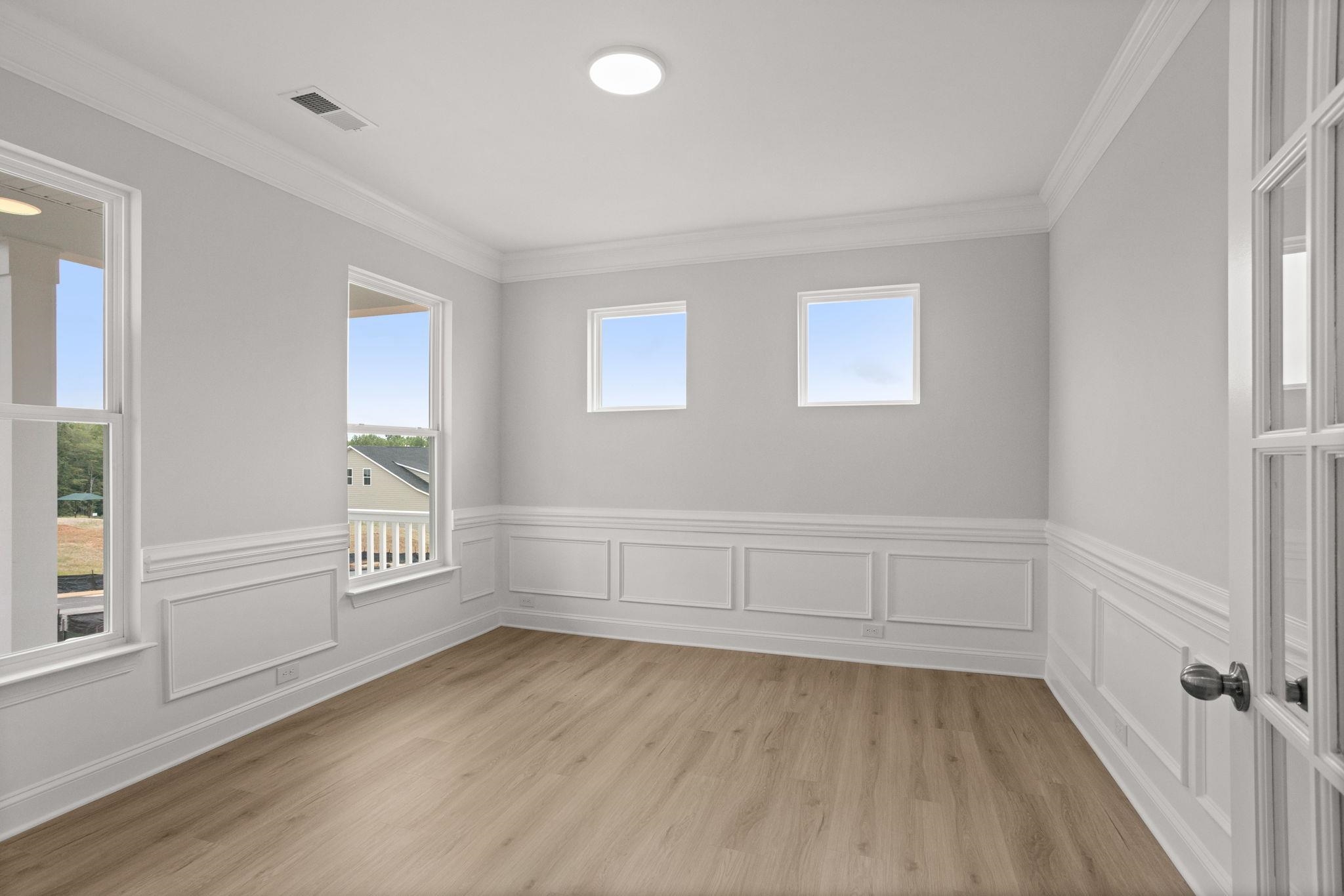 1024 Horse Whisper Run Property Photo 6