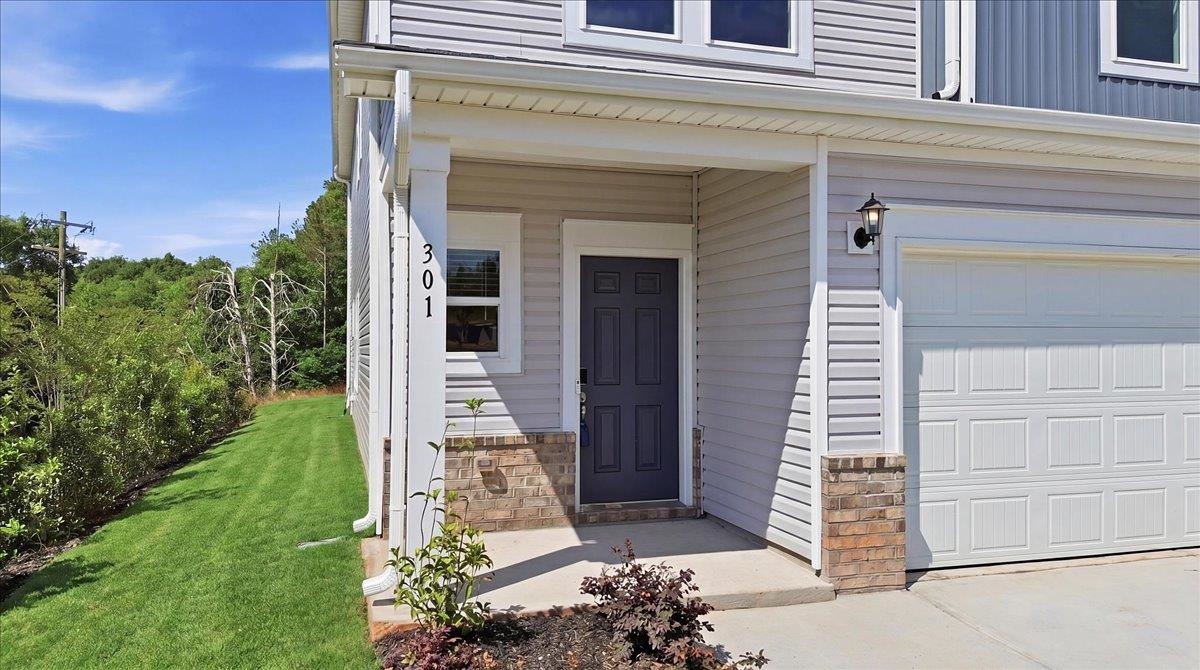 301 Shortleaf Lane Property Photo 4