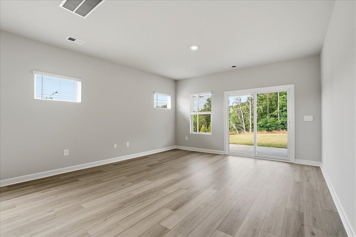 301 Shortleaf Lane Property Photo 8