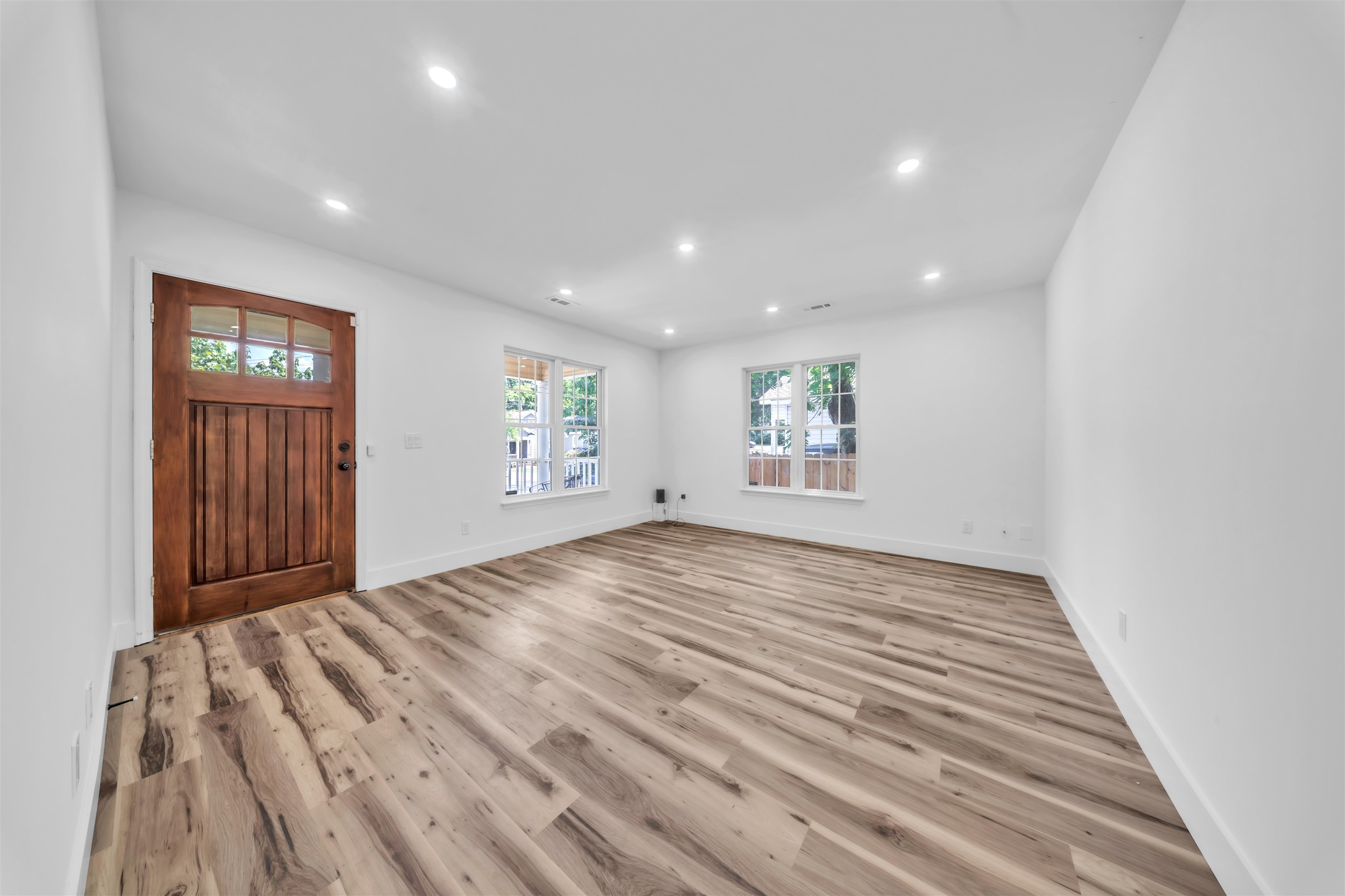 409 Gower Street Property Photo 3