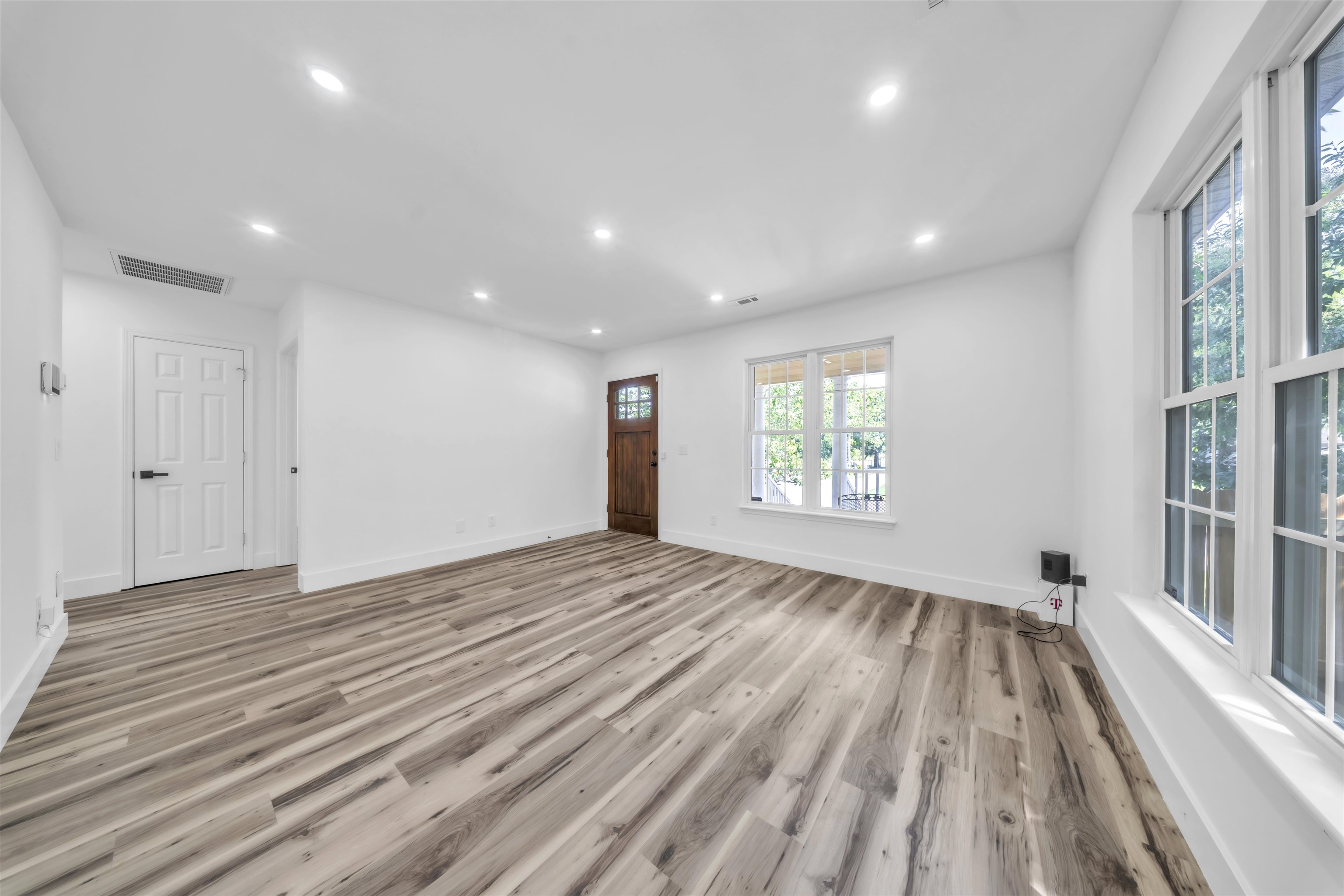 409 Gower Street Property Photo 4