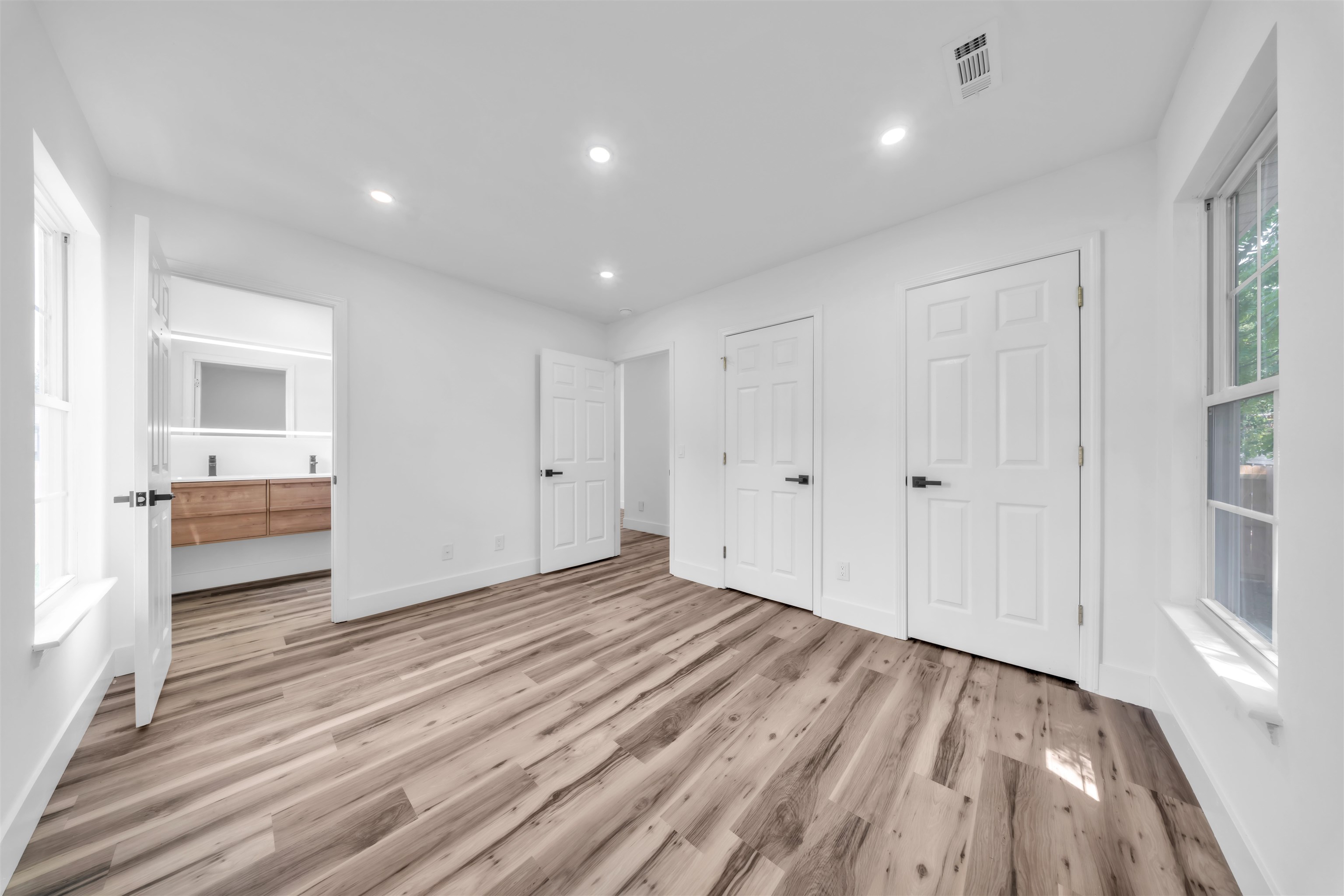 409 Gower Street Property Photo 5