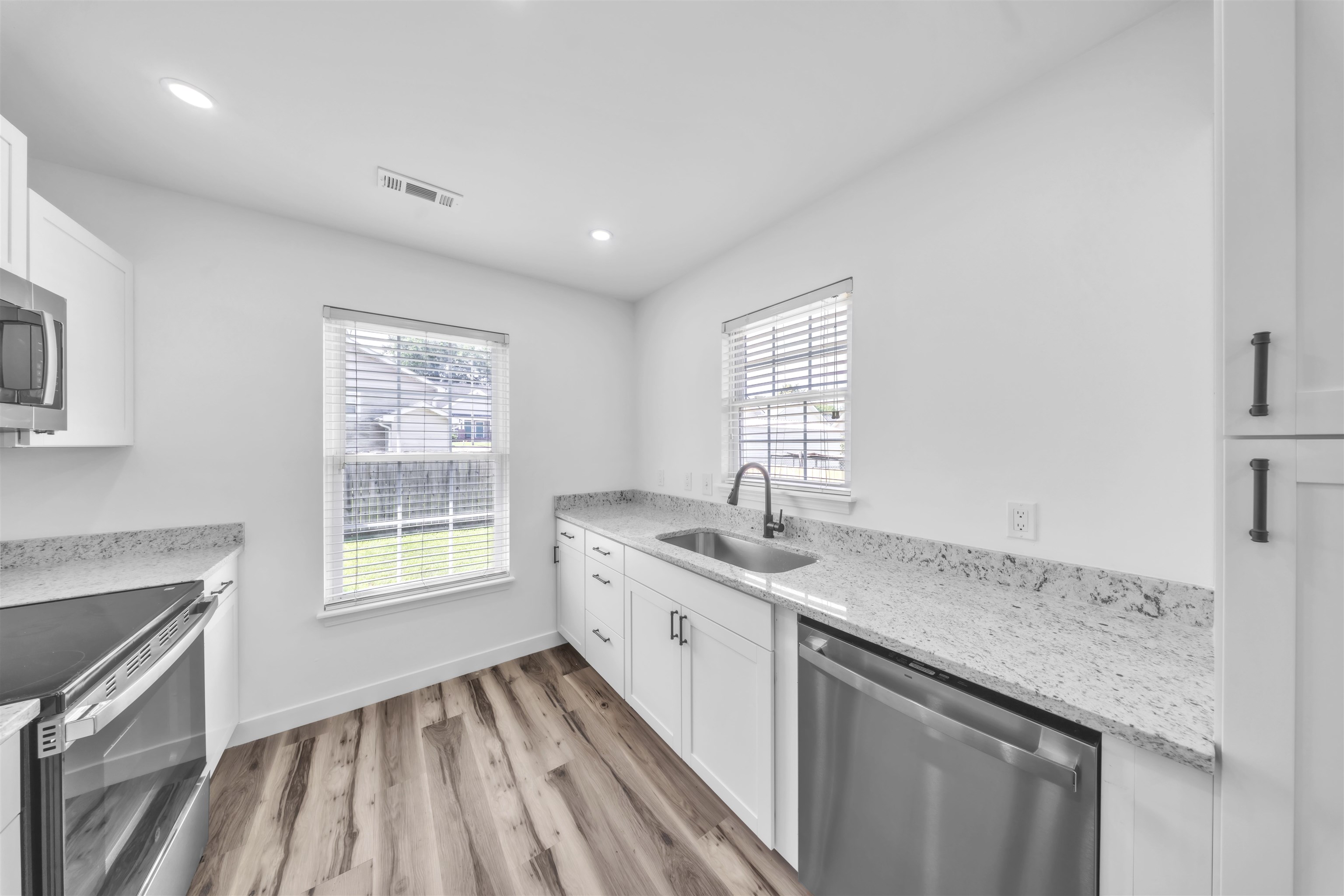 409 Gower Street Property Photo 14