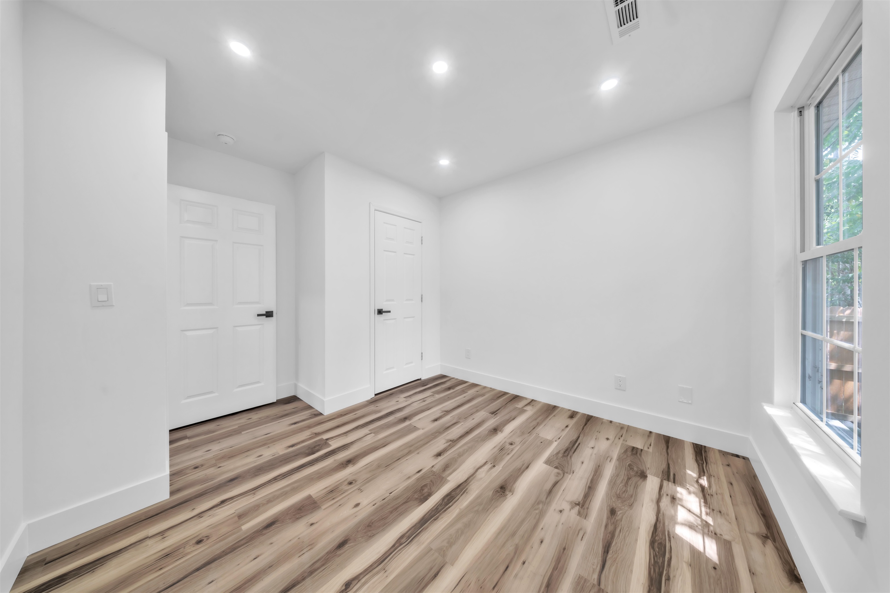 409 Gower Street Property Photo 16