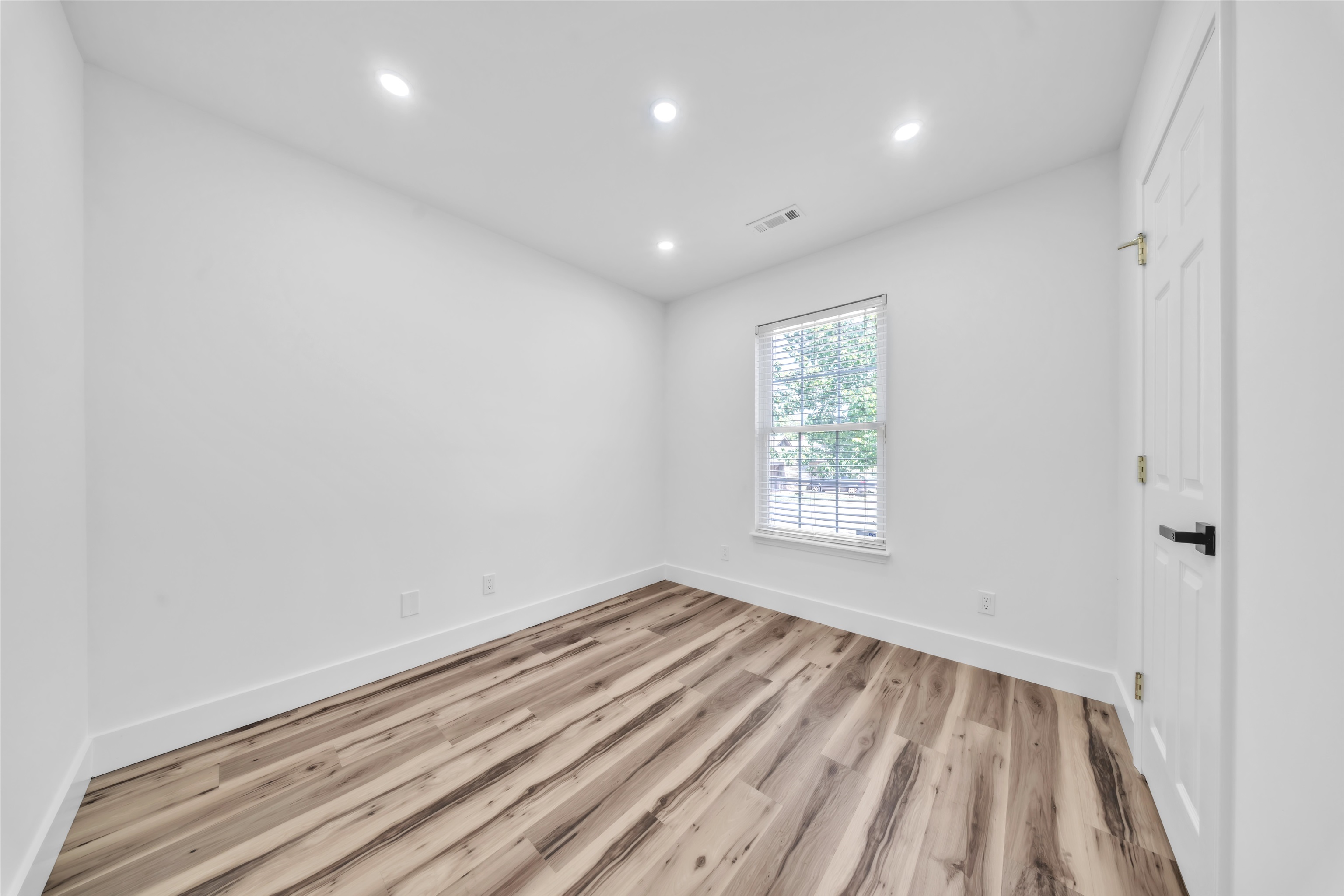 409 Gower Street Property Photo 21