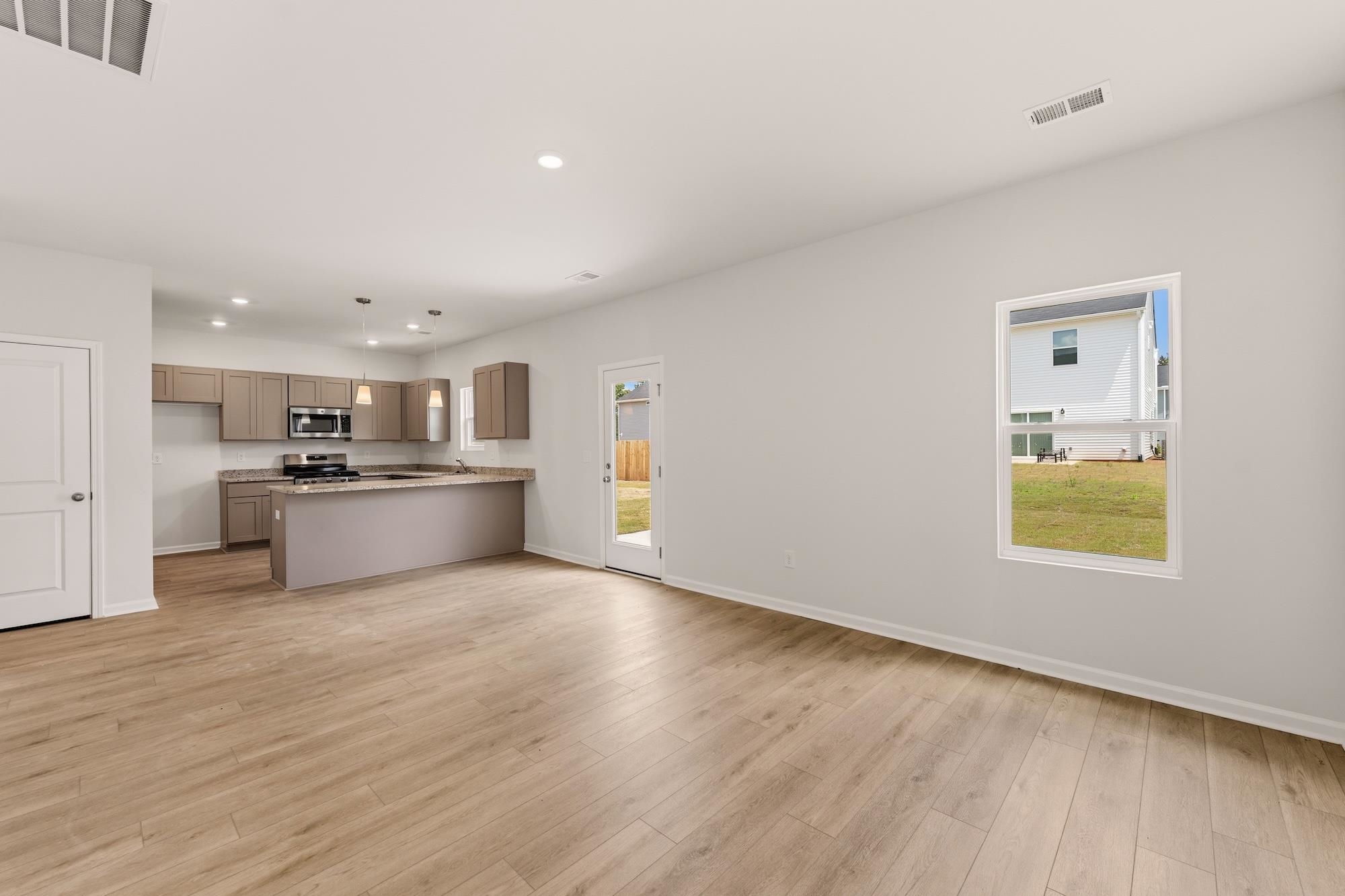 404 Prosperity Lane Property Photo 6