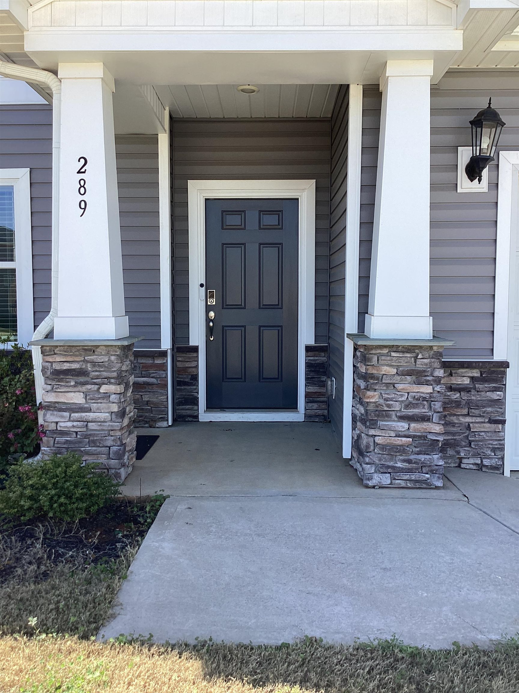 289 Lavinia Circle Property Photo 4