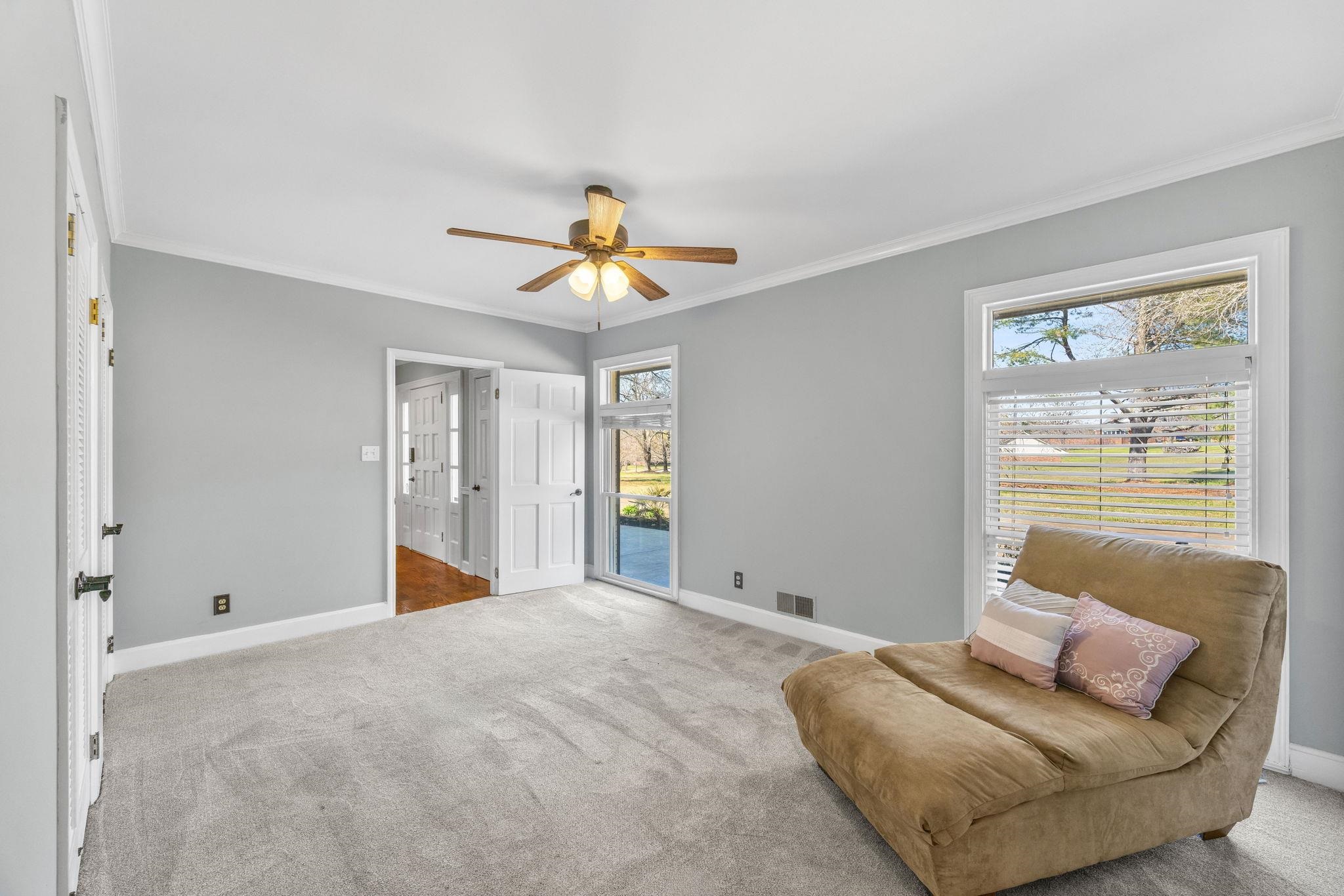 127 Twin Lakes Drive Property Photo 16
