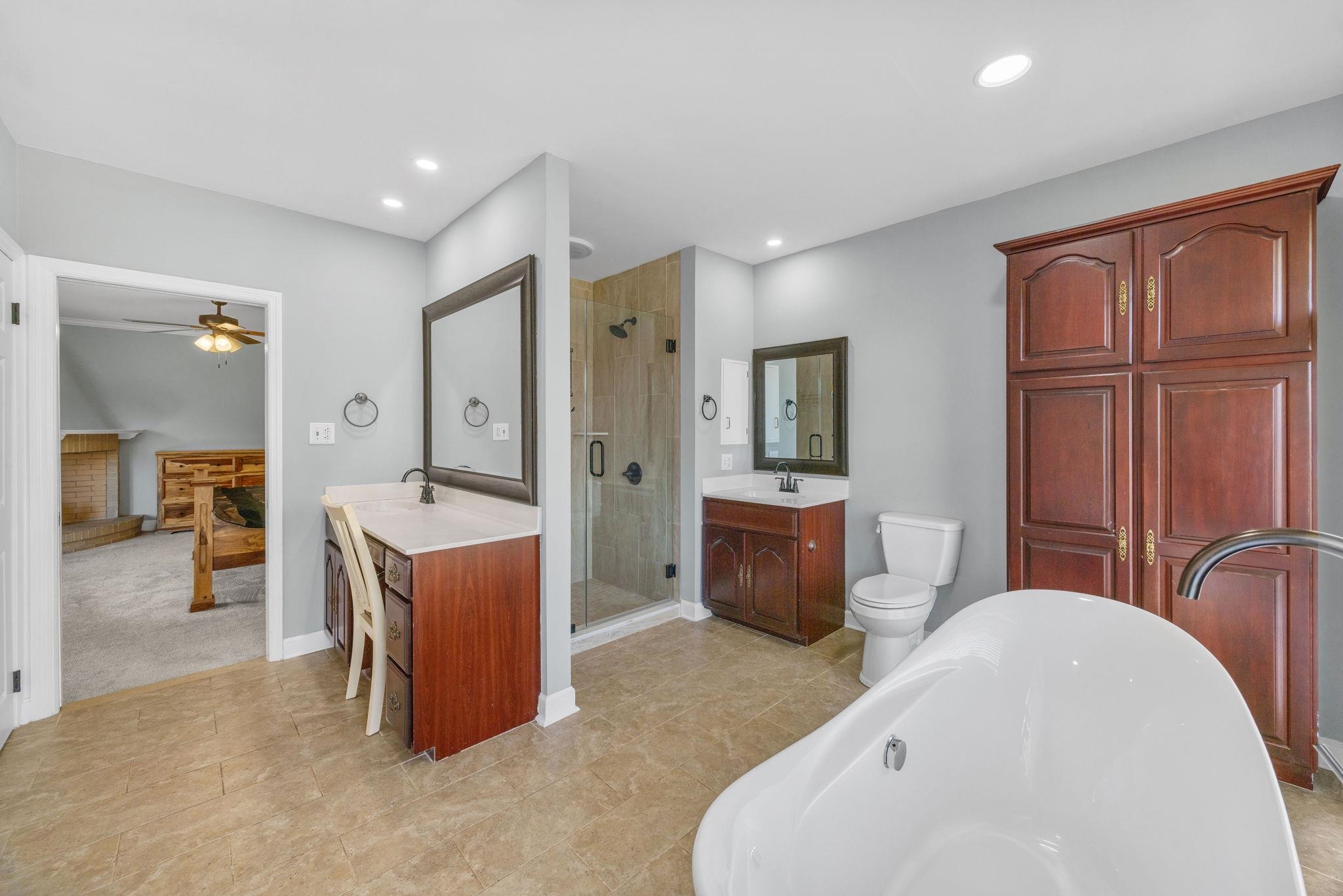 127 Twin Lakes Drive Property Photo 25