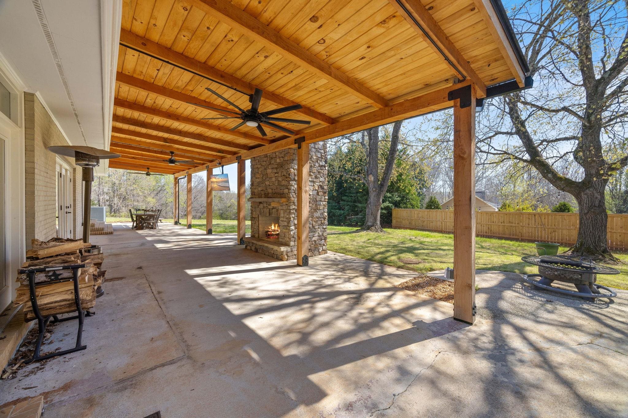 127 Twin Lakes Drive Property Photo 40