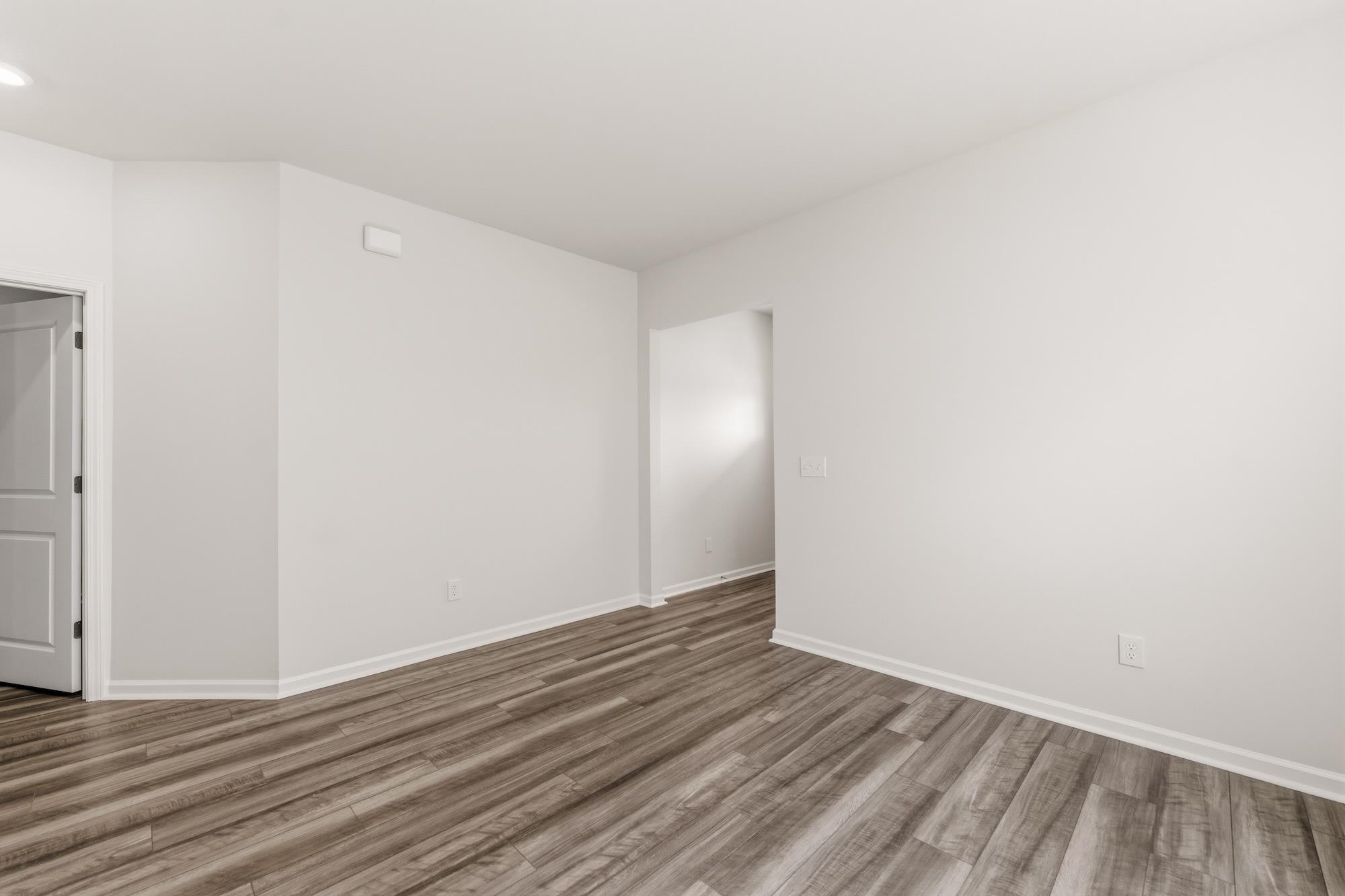 2305 Mill Loop Property Photo 3