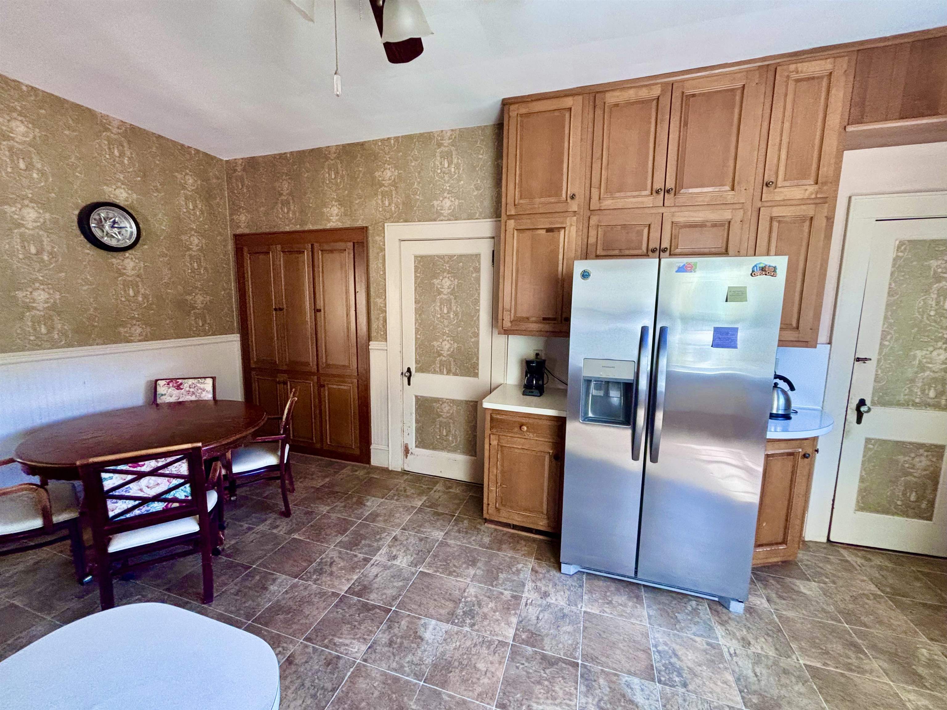 400 E Buford Street Property Photo 11