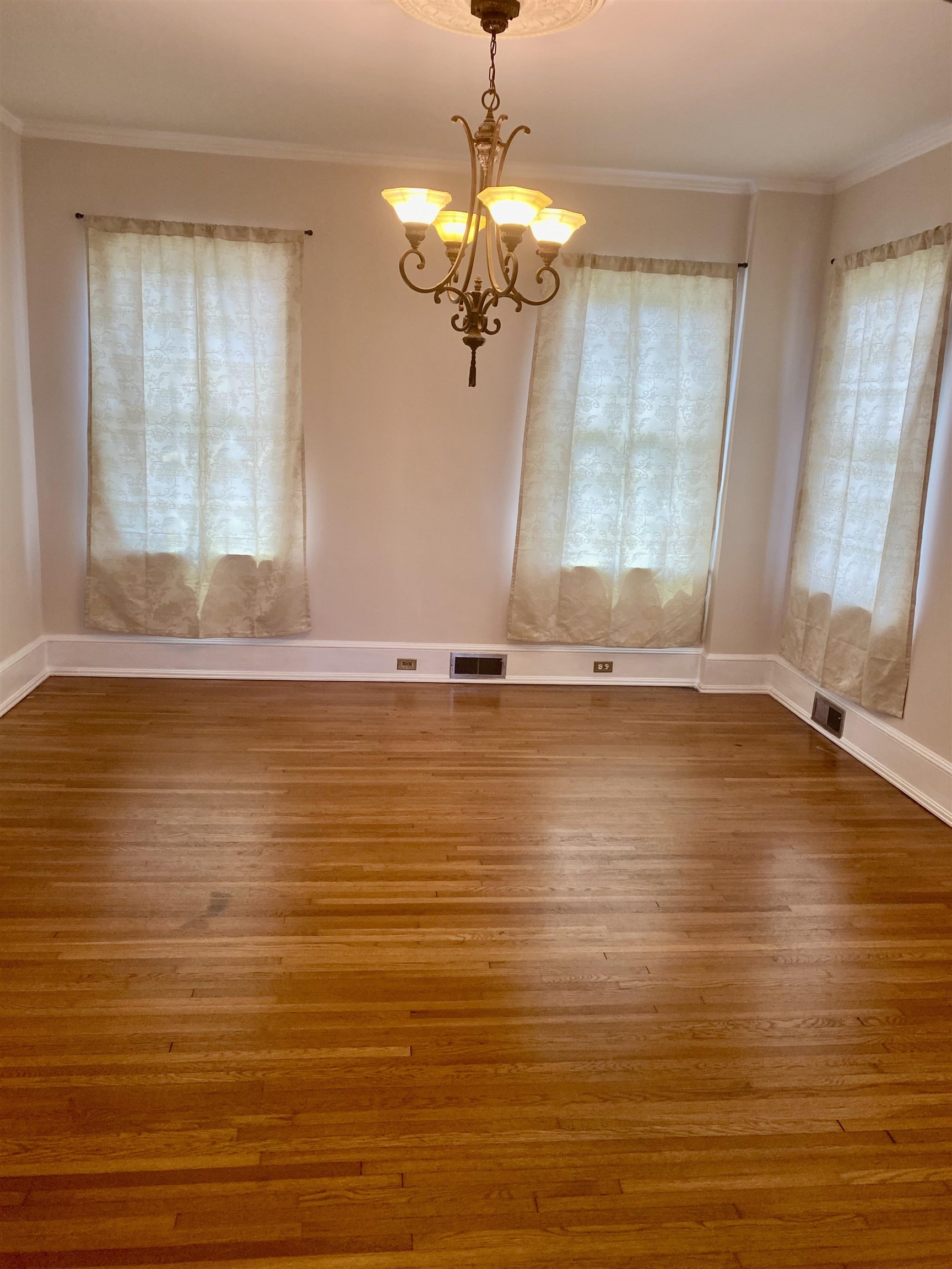 400 E Buford Street Property Photo 14