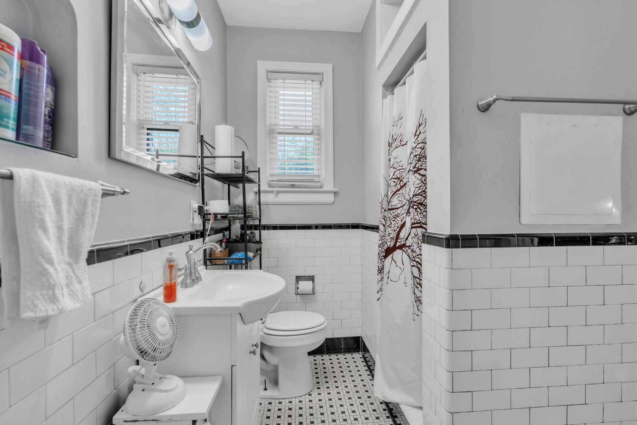 161 E Victoria Road Property Photo 30