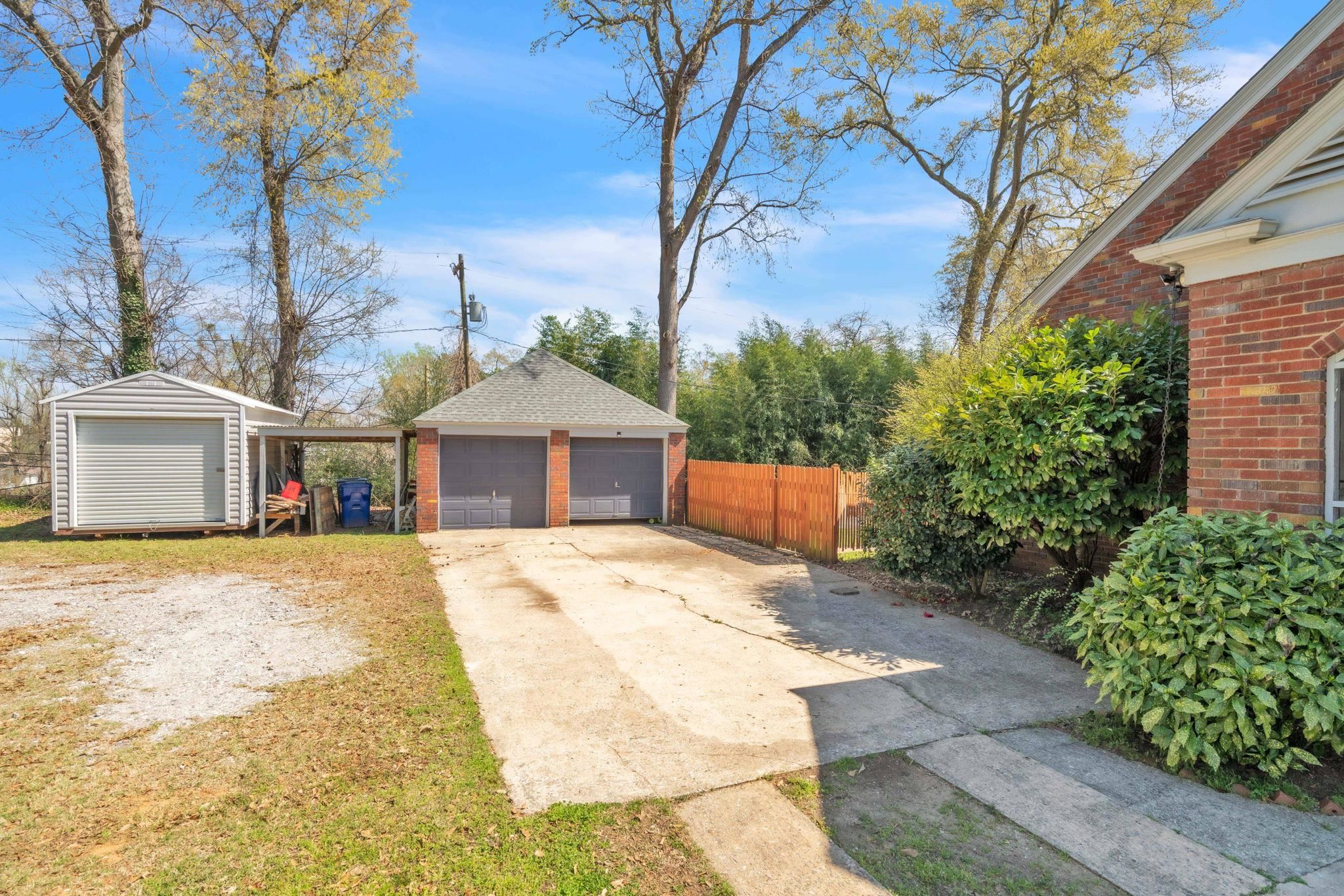 161 E Victoria Road Property Photo 43