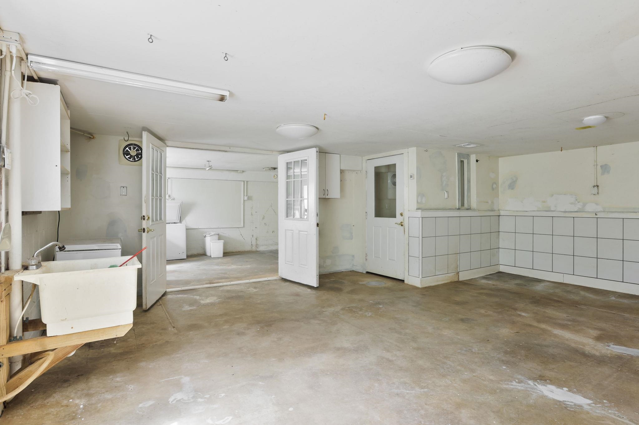 250 Thompson Road Property Photo 25