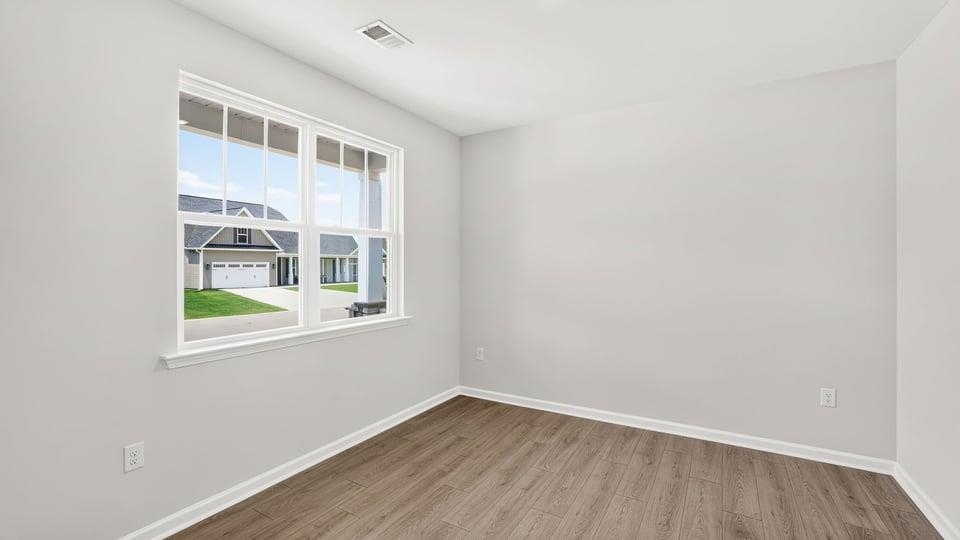 540 Landseer Drive Property Photo 7