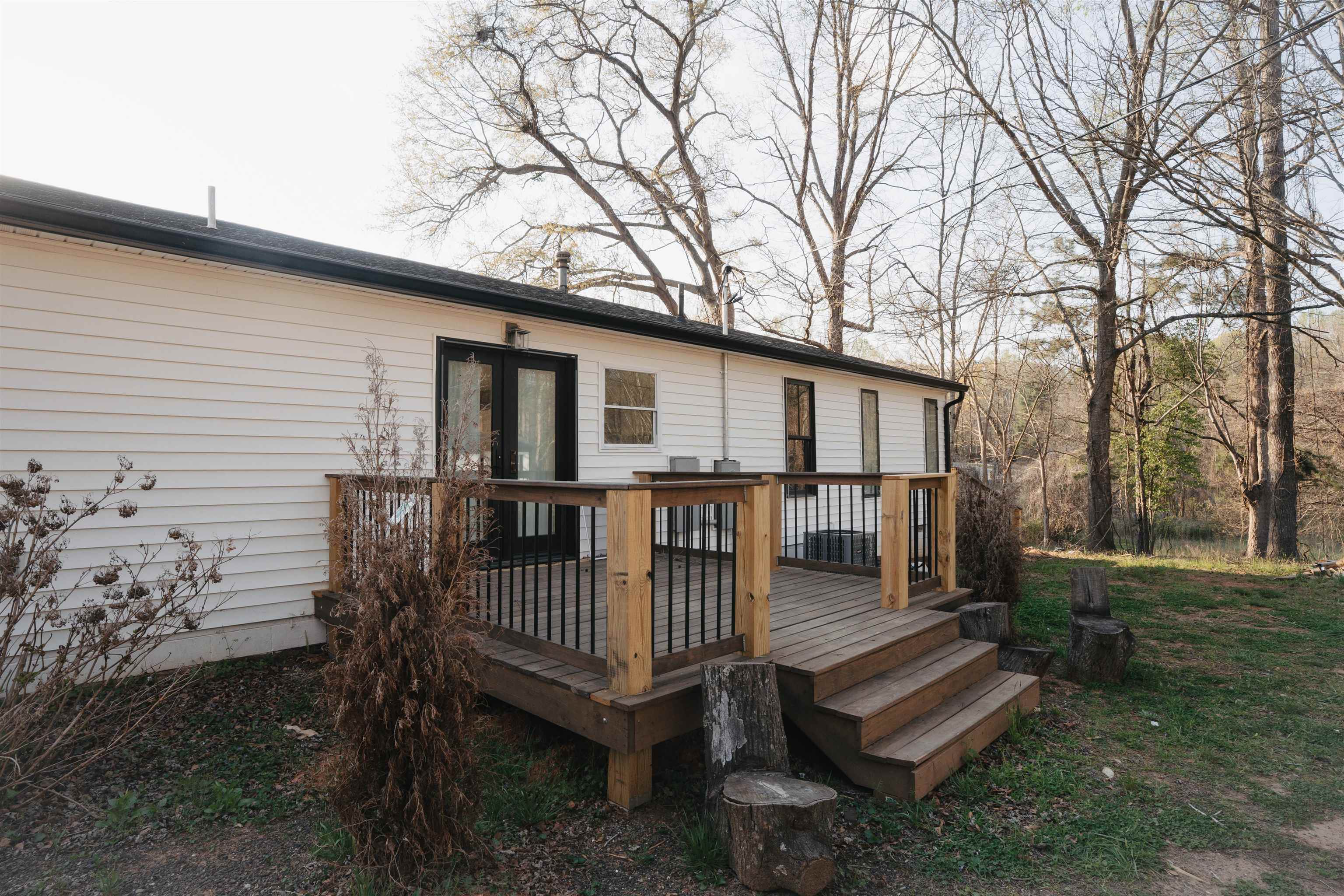344 Bobo Road Property Photo 9