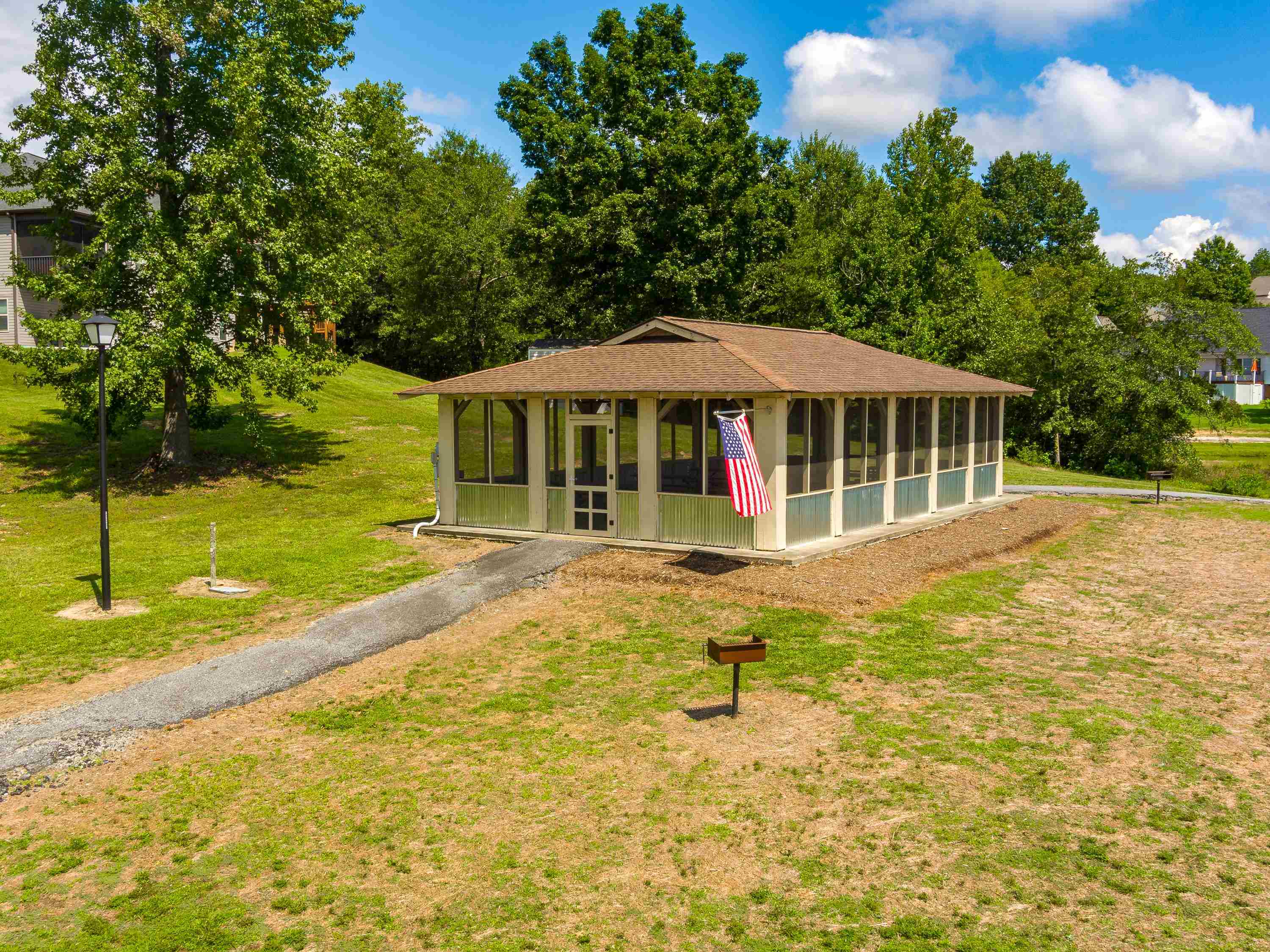 555 Chattooga Road Property Photo 2