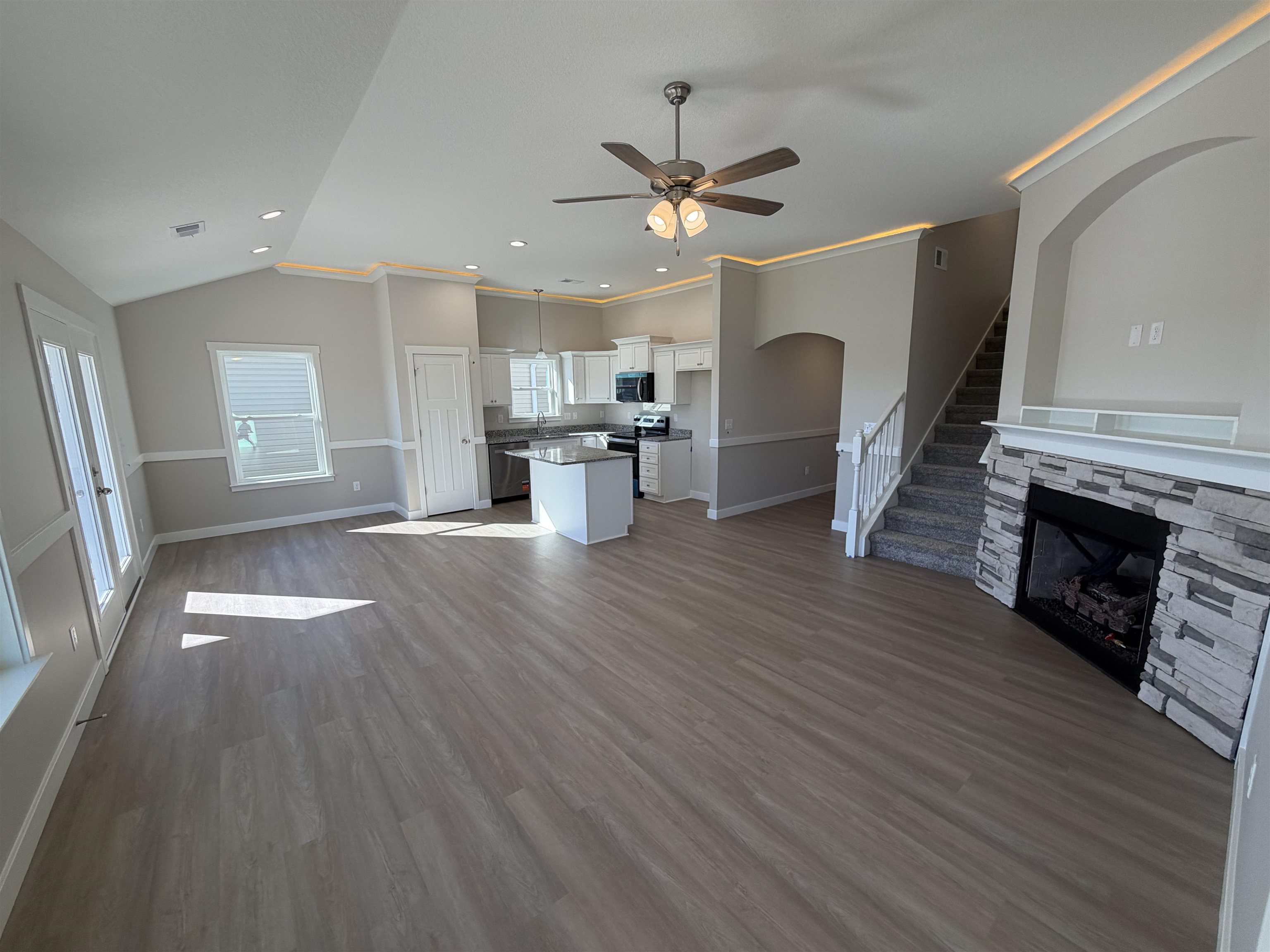 1709 Spruce Knoll Street Property Photo 3