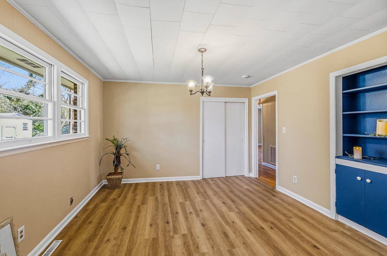 522 W Robinson Street Property Photo 3